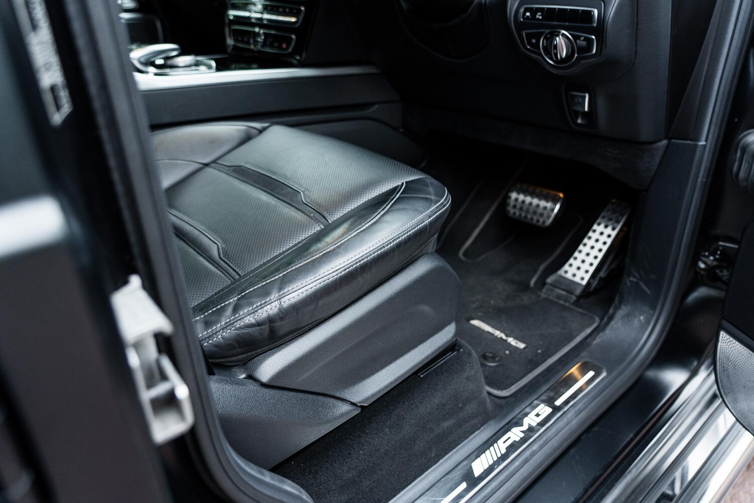 Mercedes-Benz G Class view 35