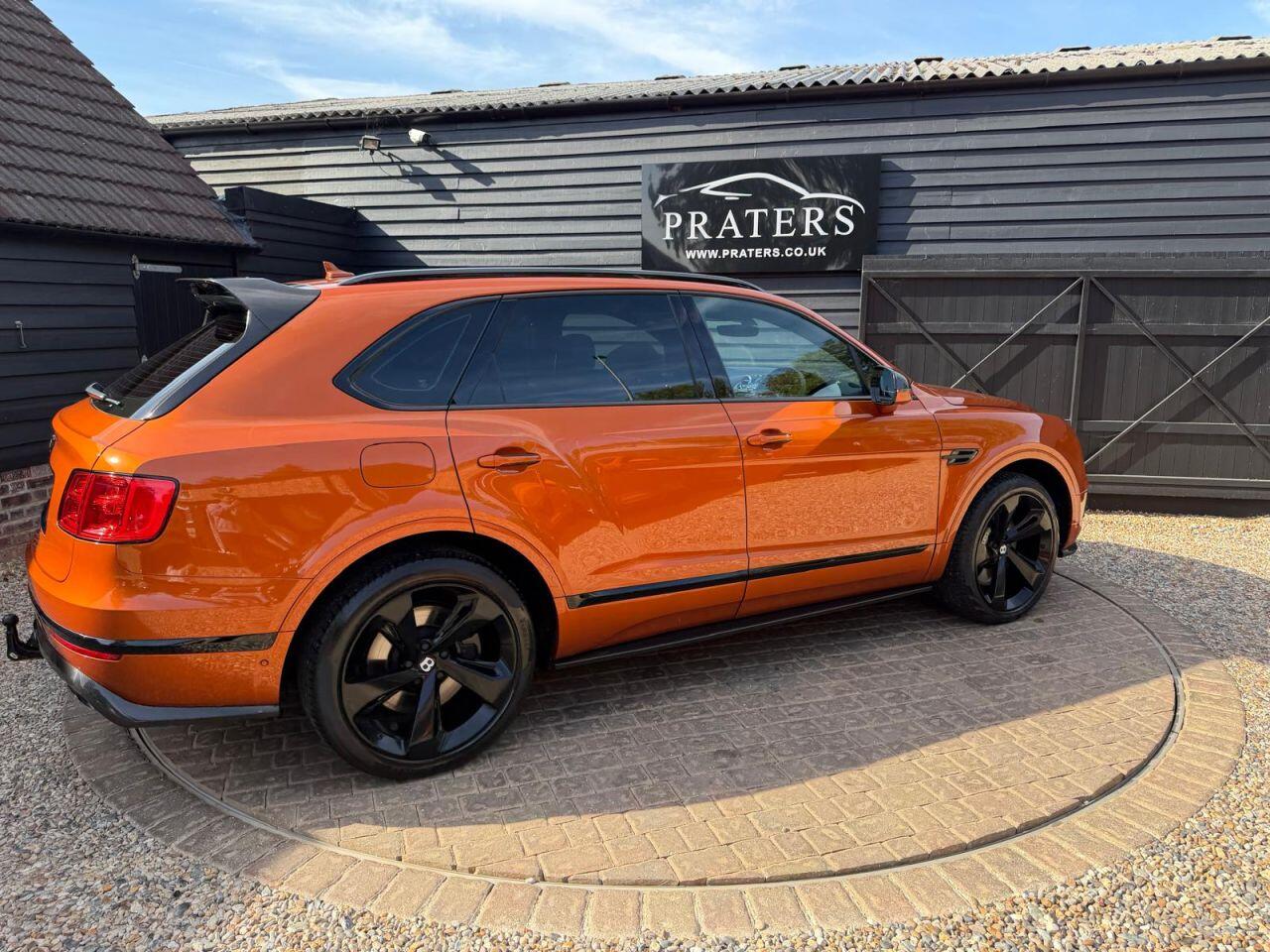 Bentley Bentayga view 33