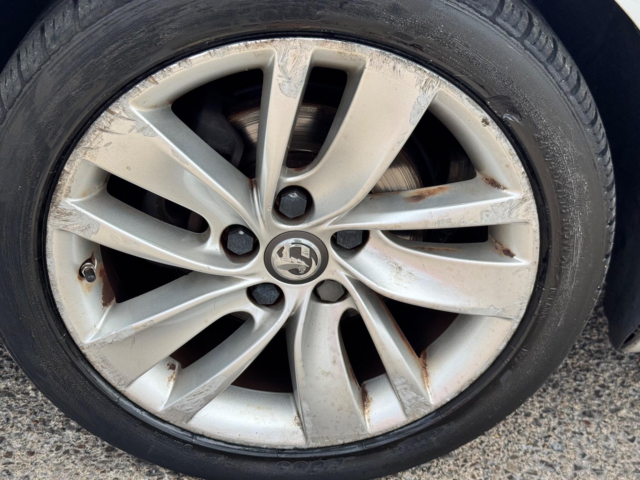 Vauxhall Insignia view 38