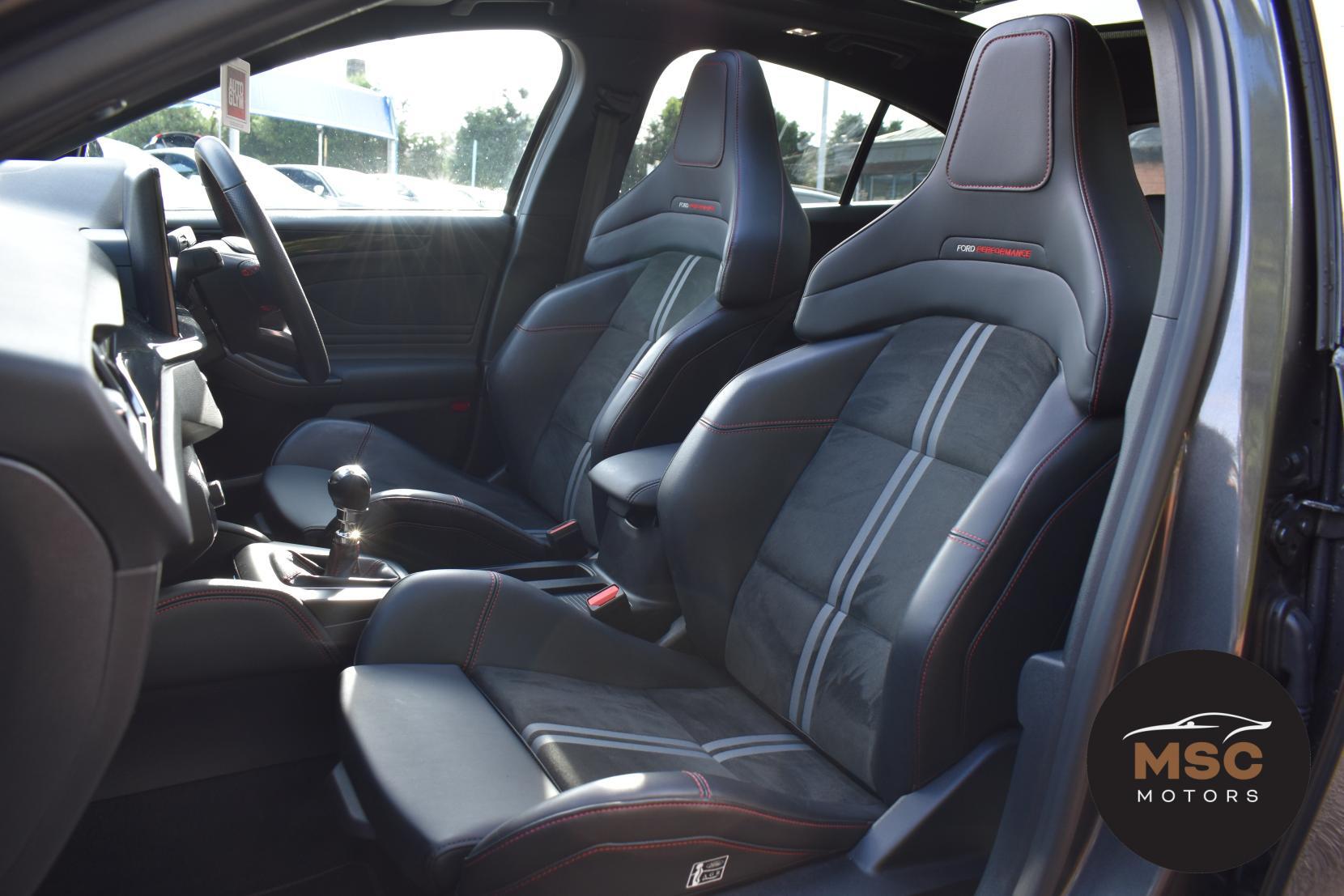 Ford Focus view 43