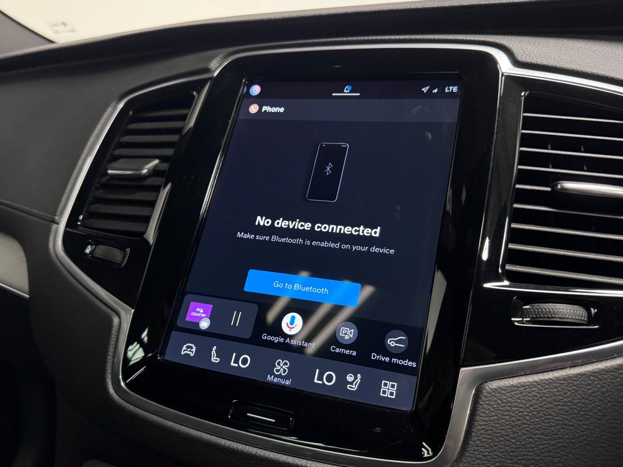 Volvo XC90 view 60