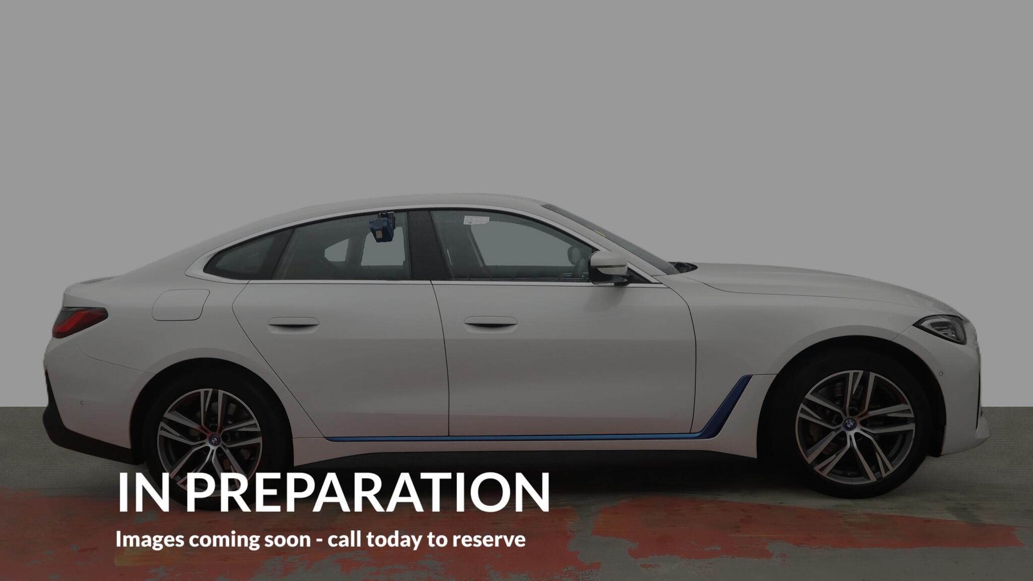 BMW I4 view 5