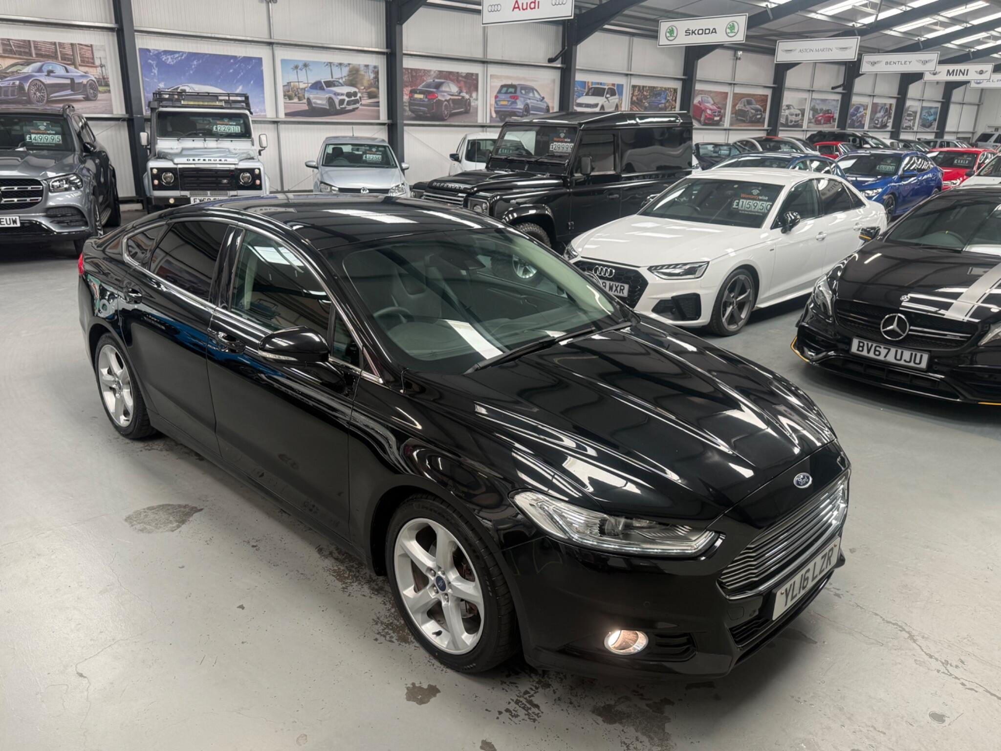Ford Mondeo view 2