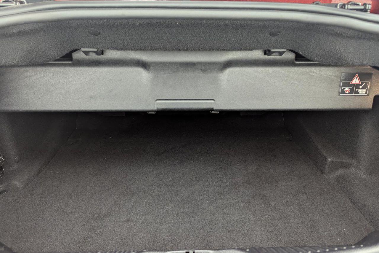 Mercedes-Benz C-Class view 18