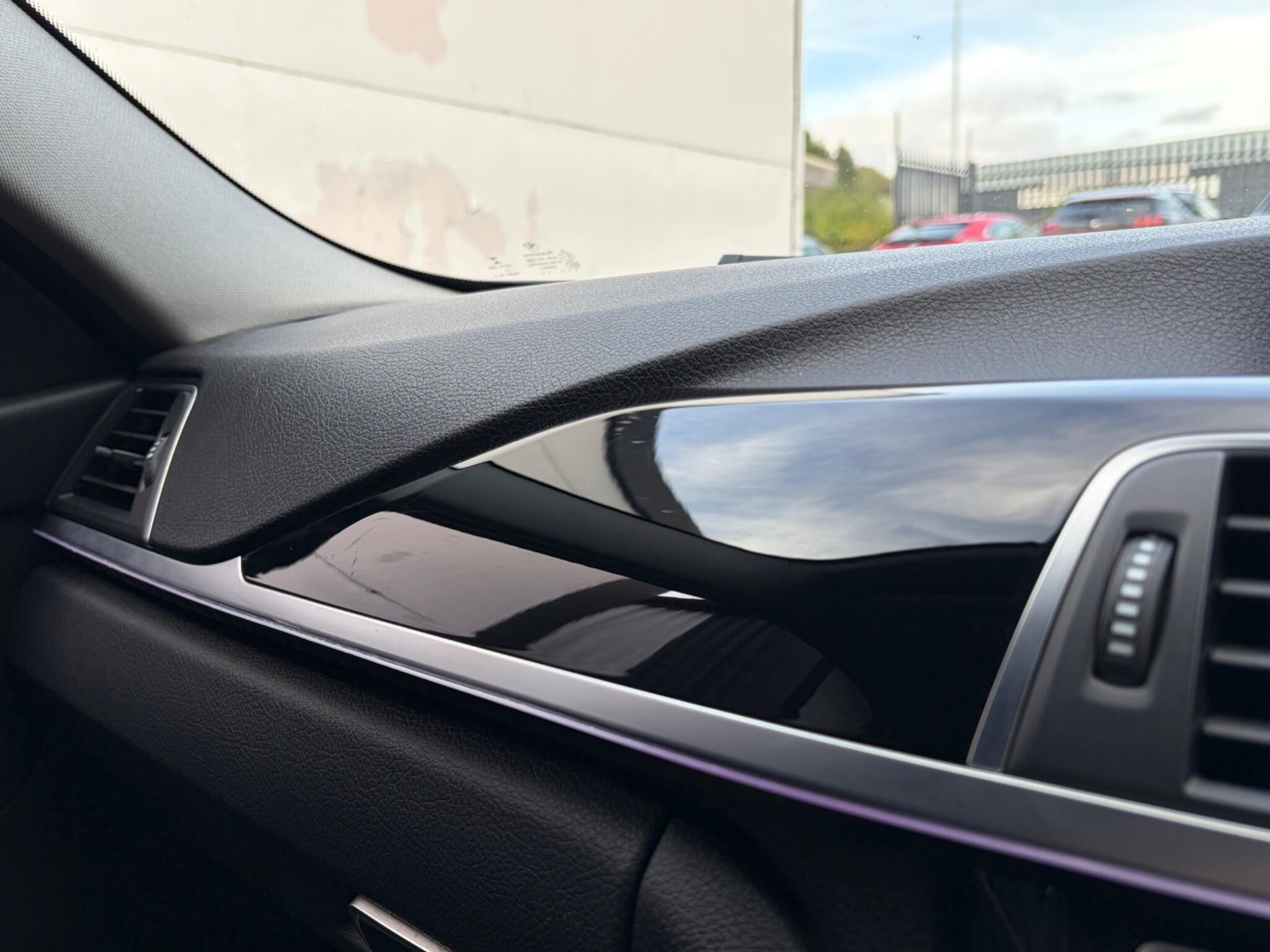 BMW 3 Series view 34