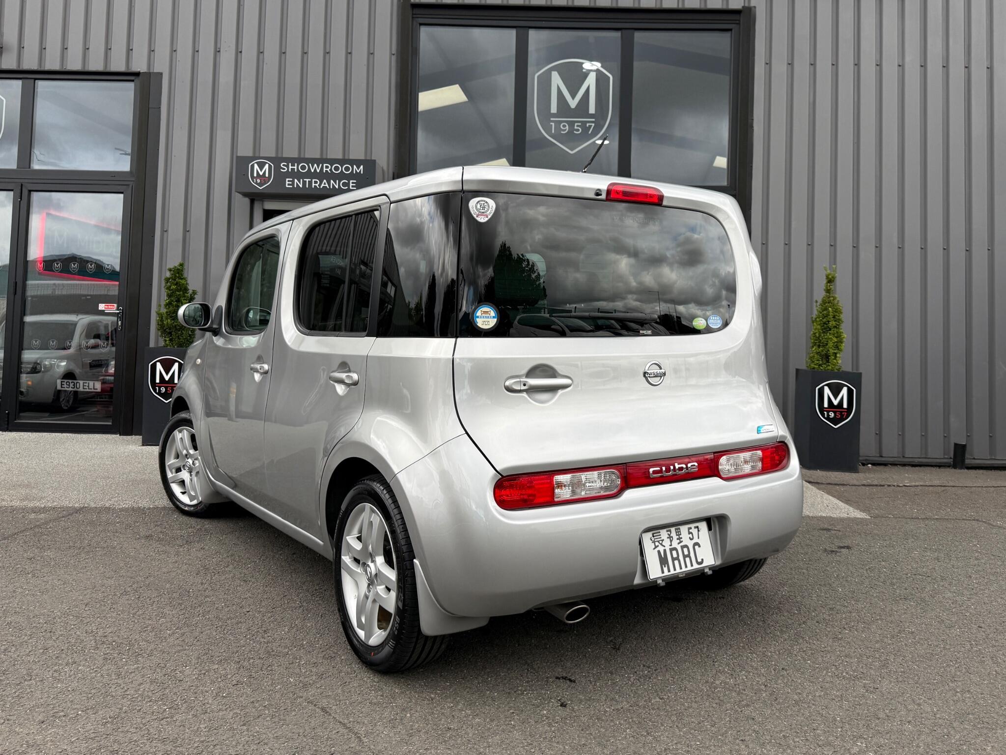 Nissan Cube view 9