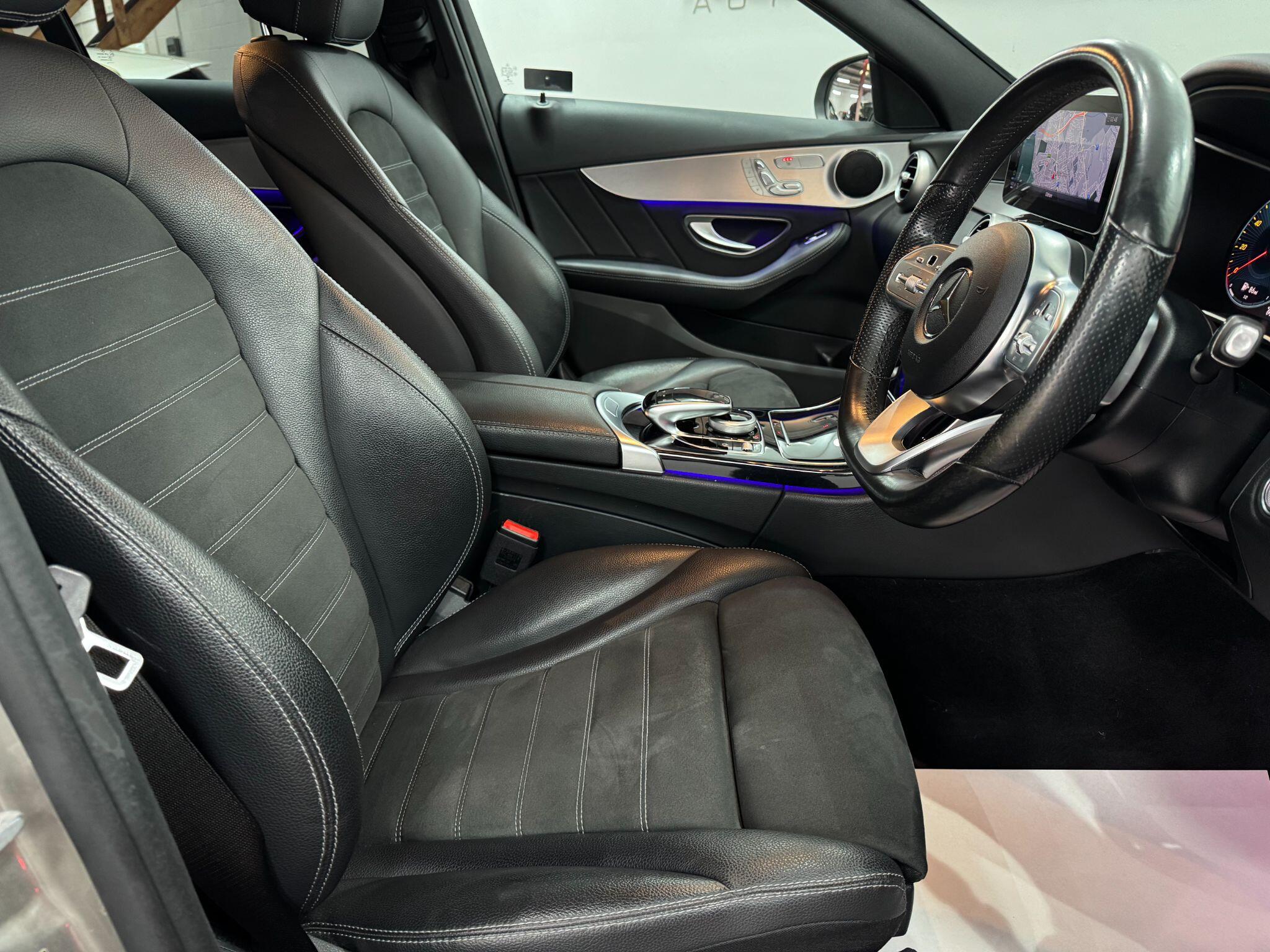 Mercedes-Benz C-Class view 24