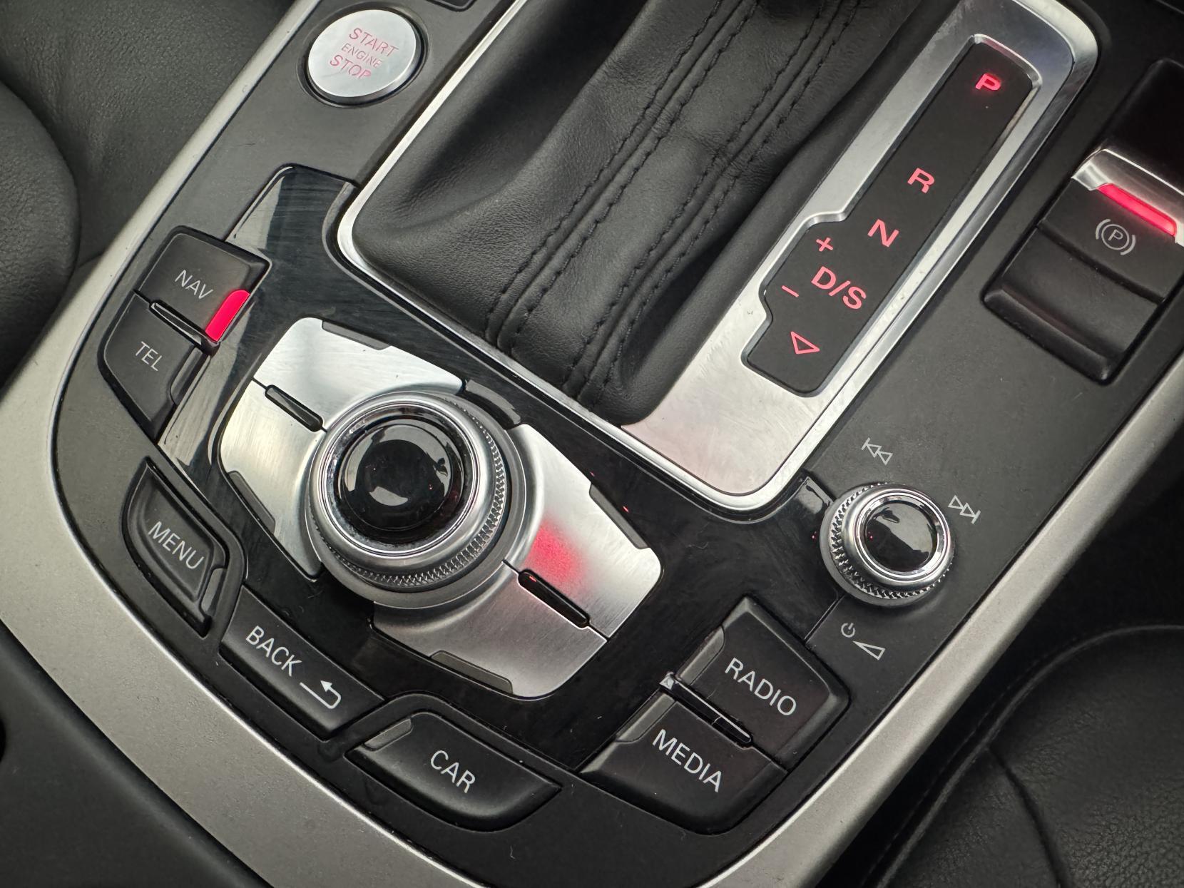 Audi A4 Avant view 75