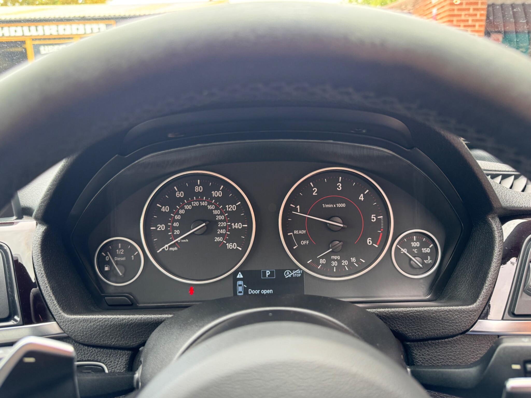BMW 3 Series view 19