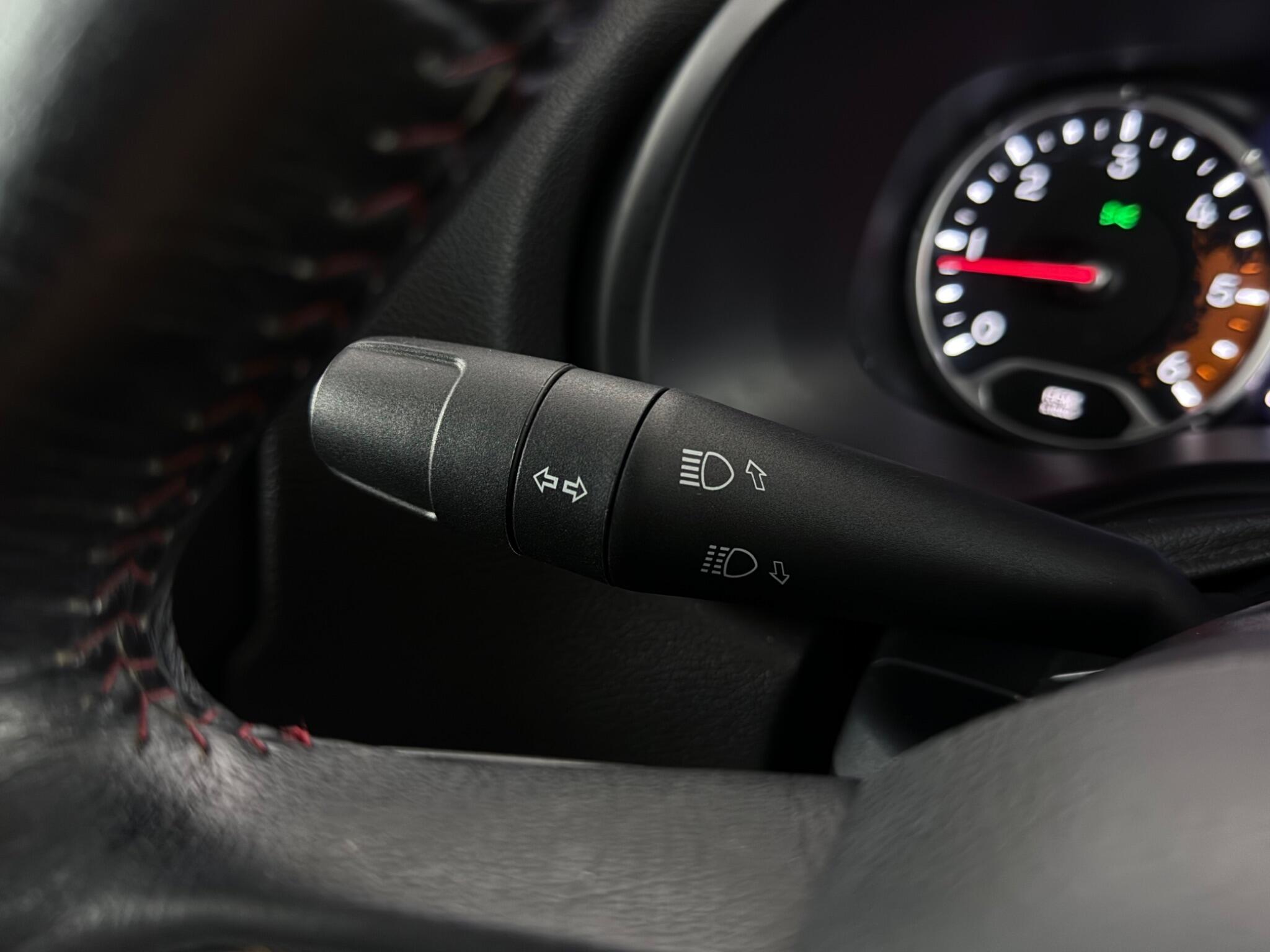 Jeep Renegade view 17
