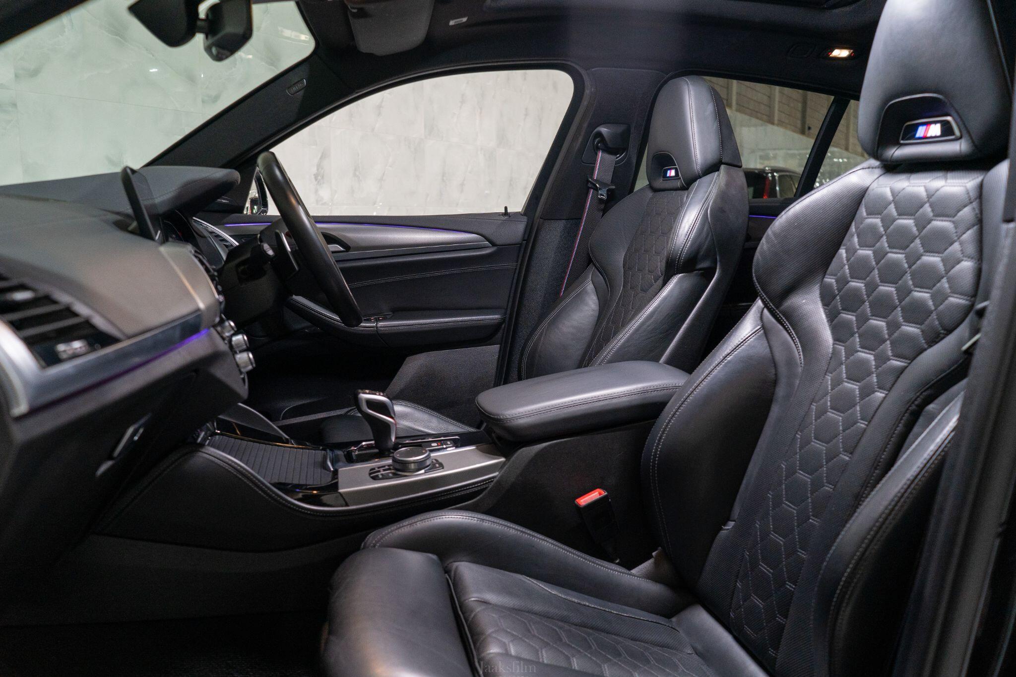 BMW X4 M view 15