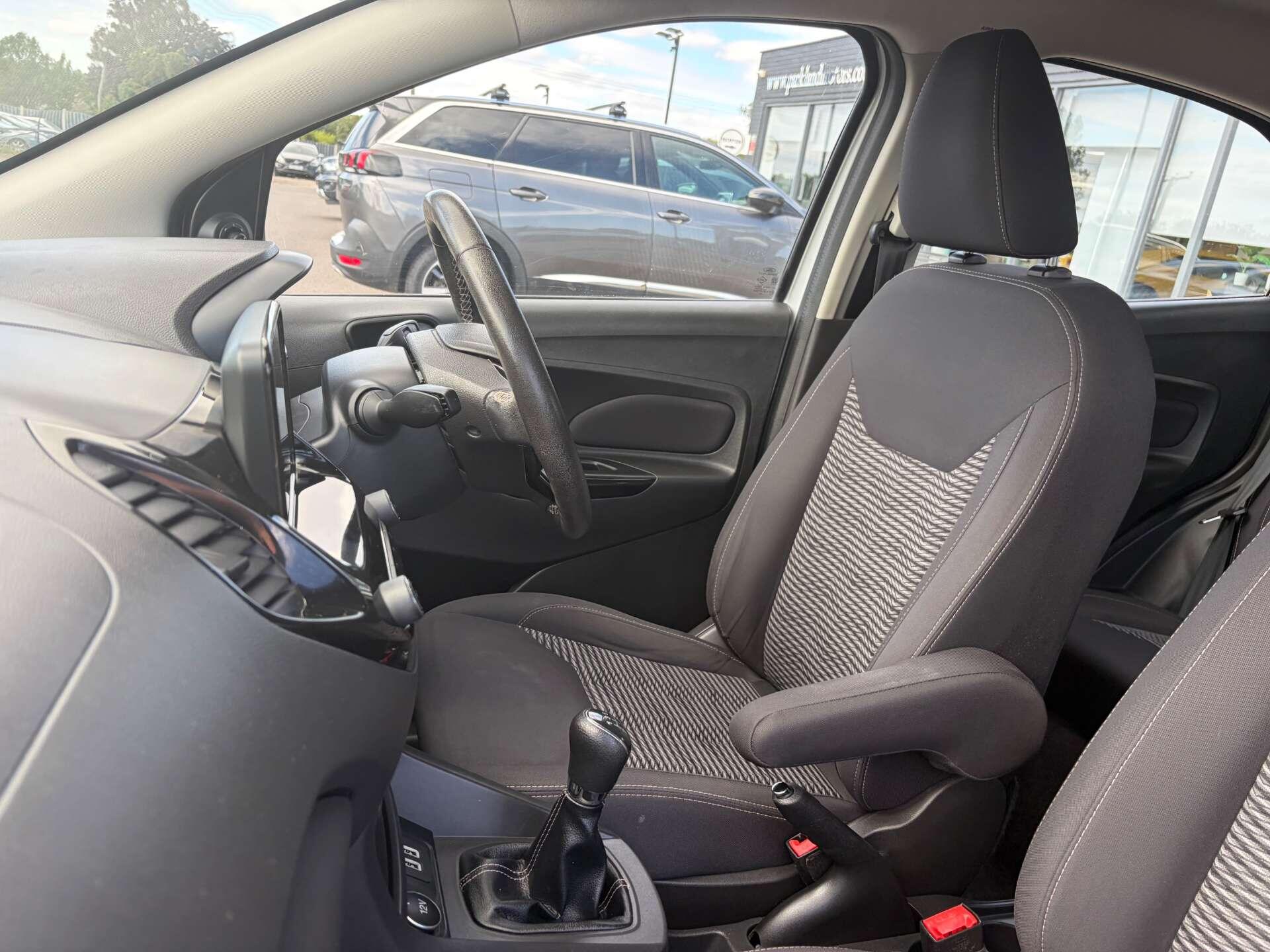 Ford Ka+ view 17