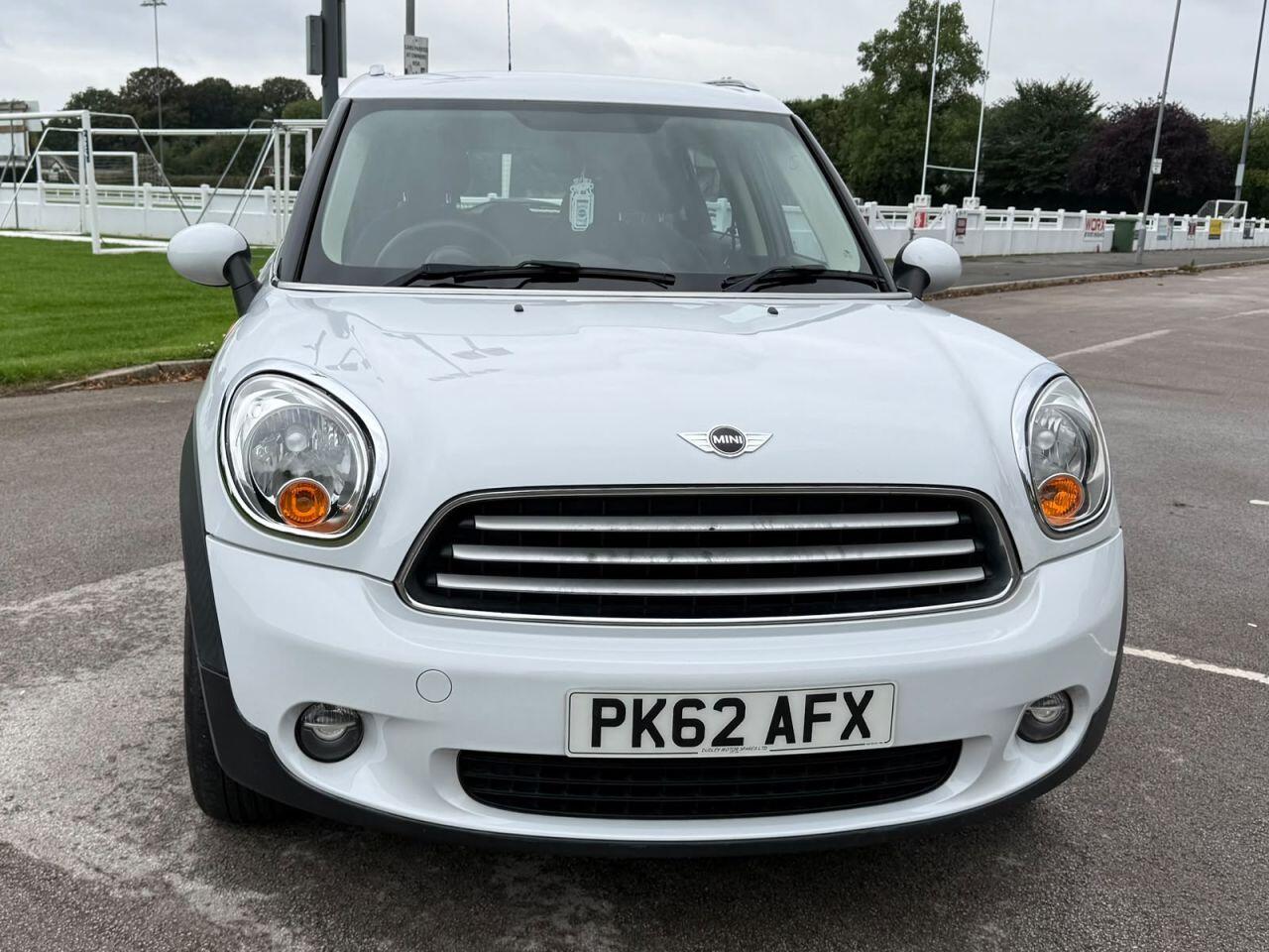 Mini Countryman view 31