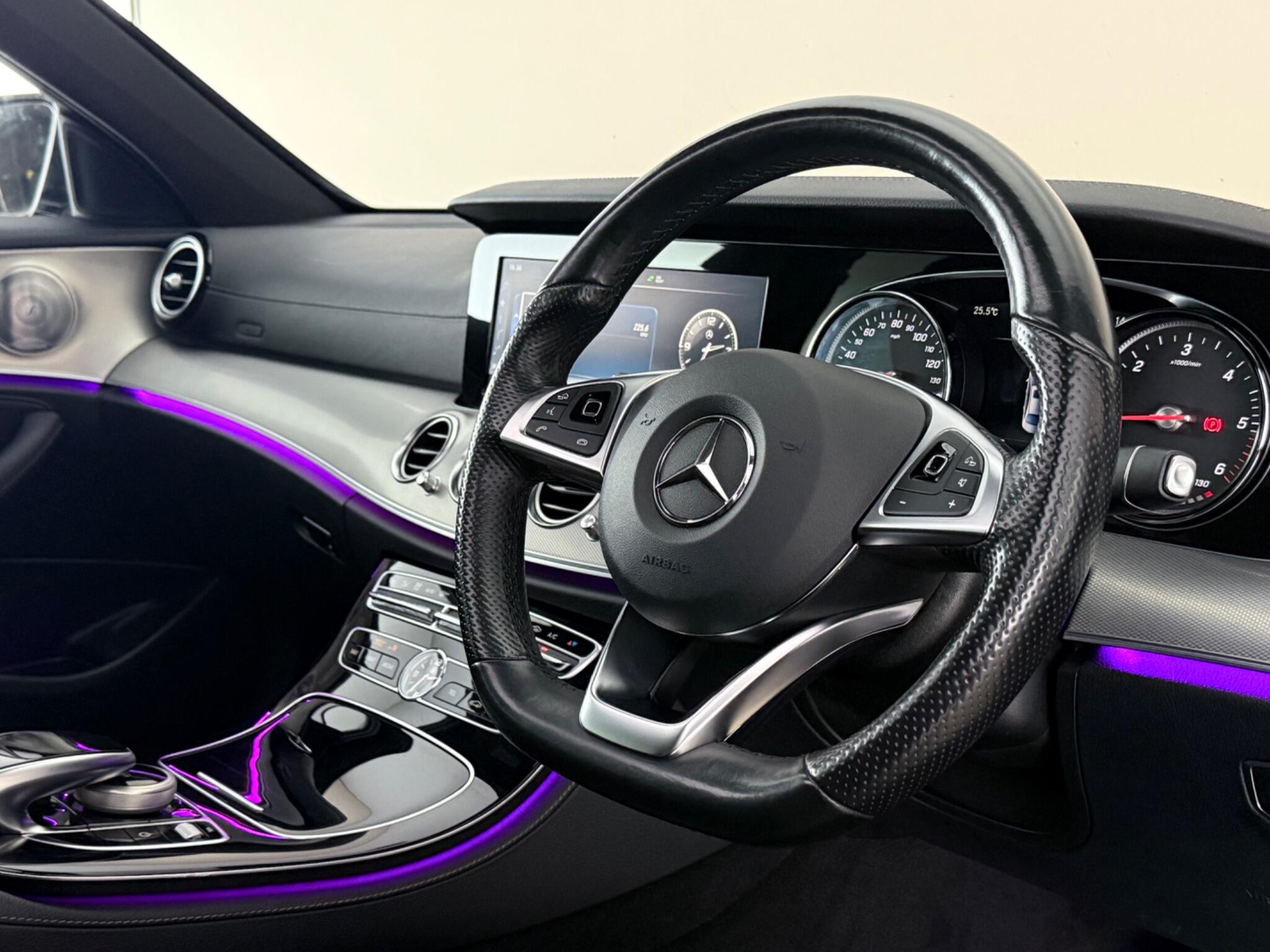 Mercedes-Benz E-Class view 3