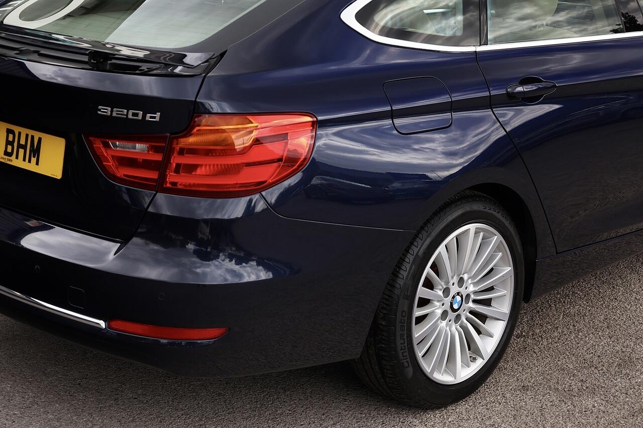 BMW 3 Series Gran Turismo view 31