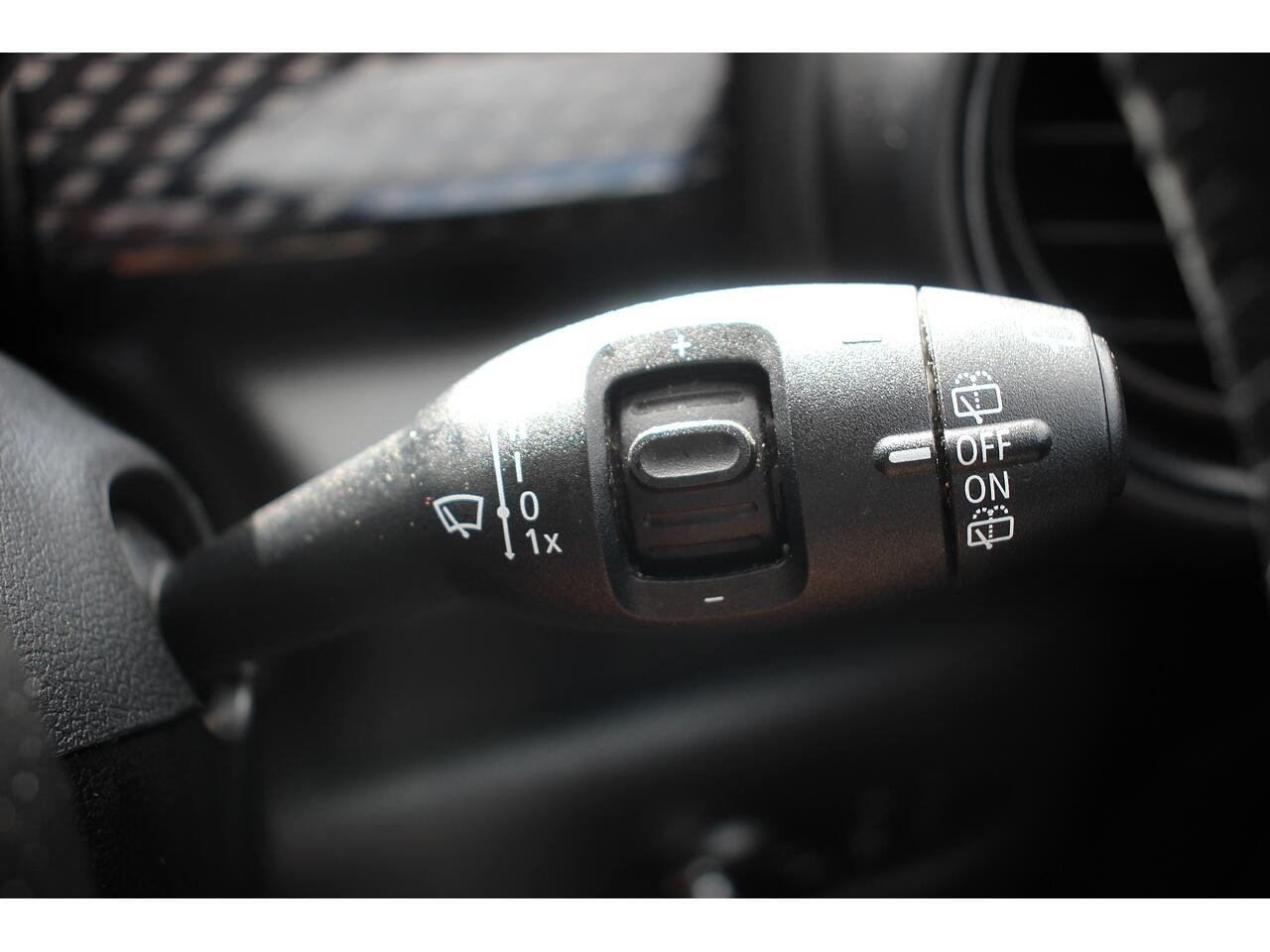Mini Cooper view 25