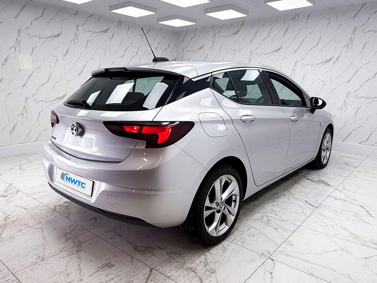 Vauxhall Astra view 12