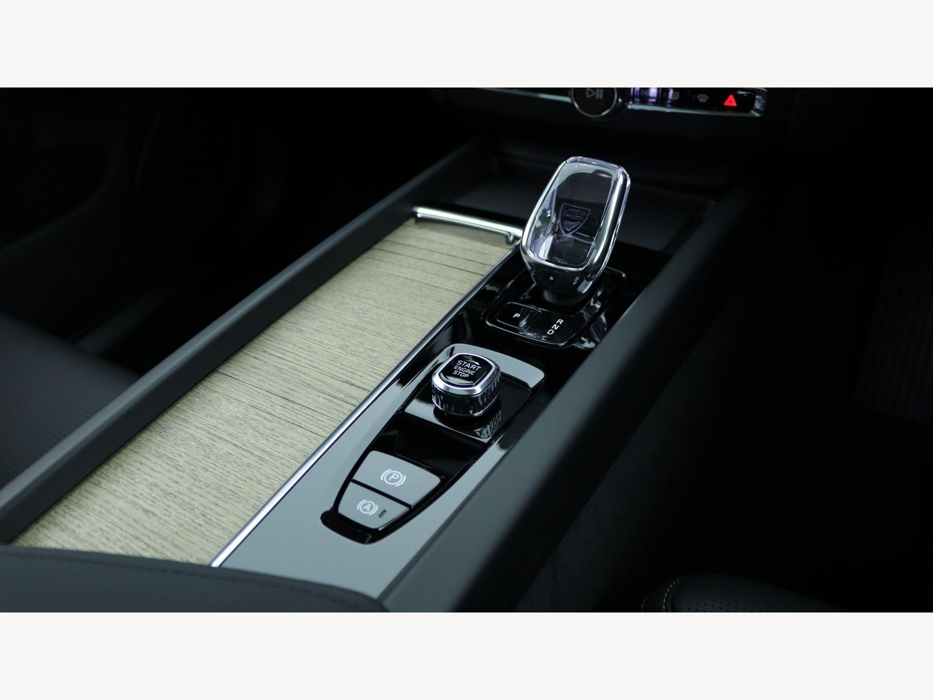 Volvo XC60 view 27