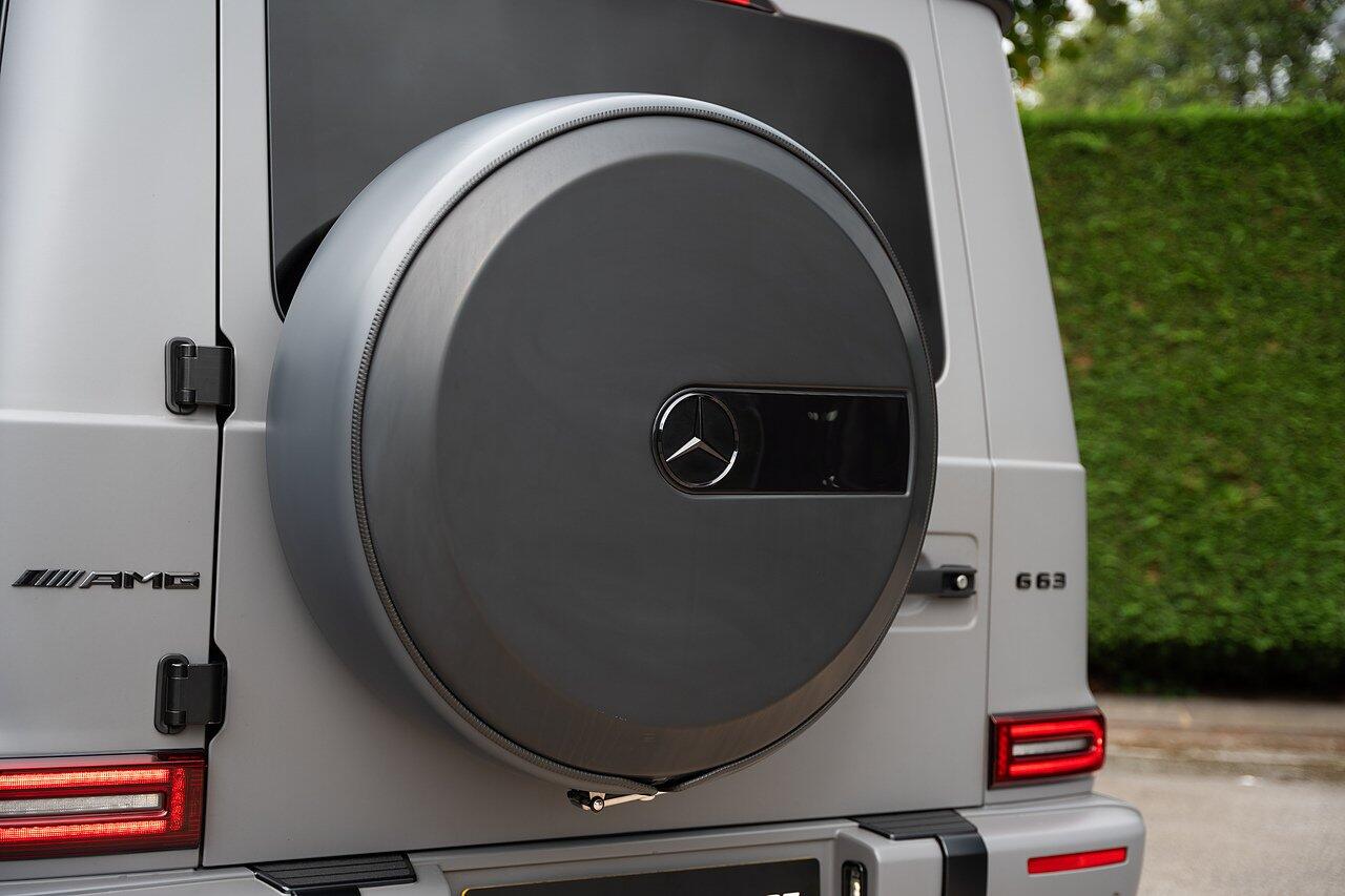 Mercedes-Benz G-Class view 29
