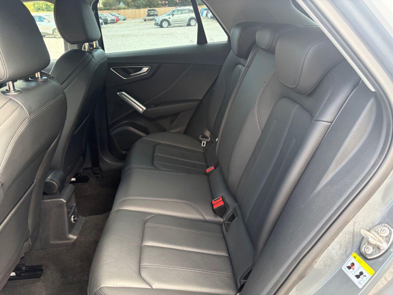 Audi Q2 view 24