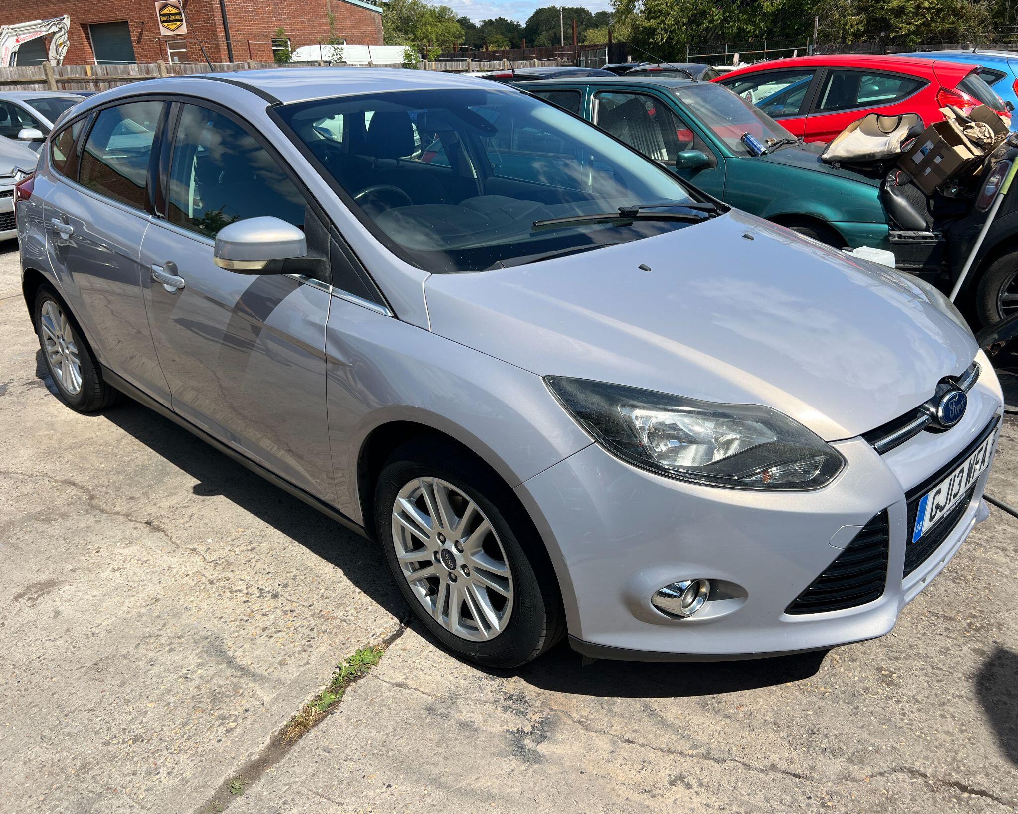 Ford Focus view 2
