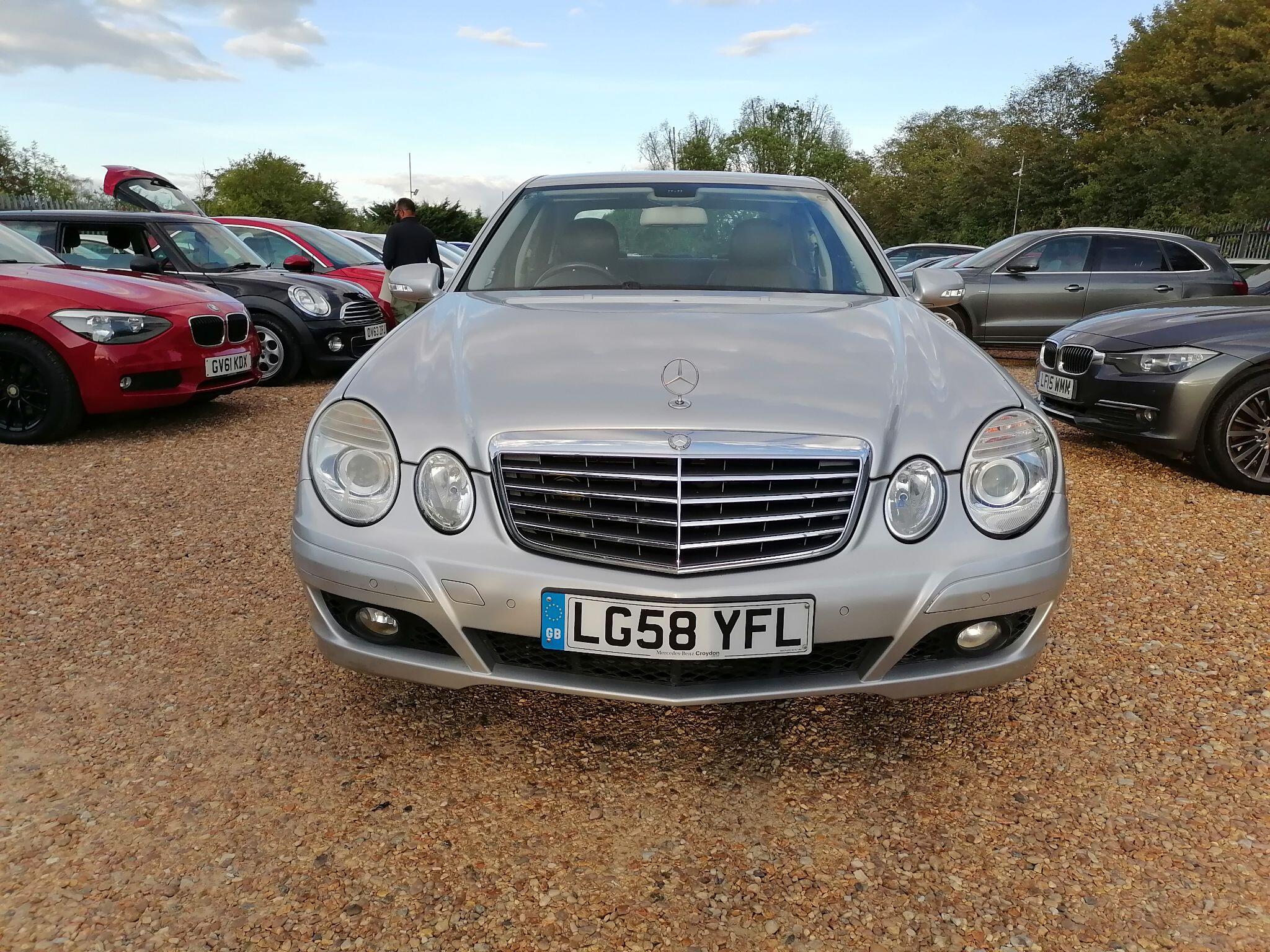 Mercedes-Benz E-Class view 9
