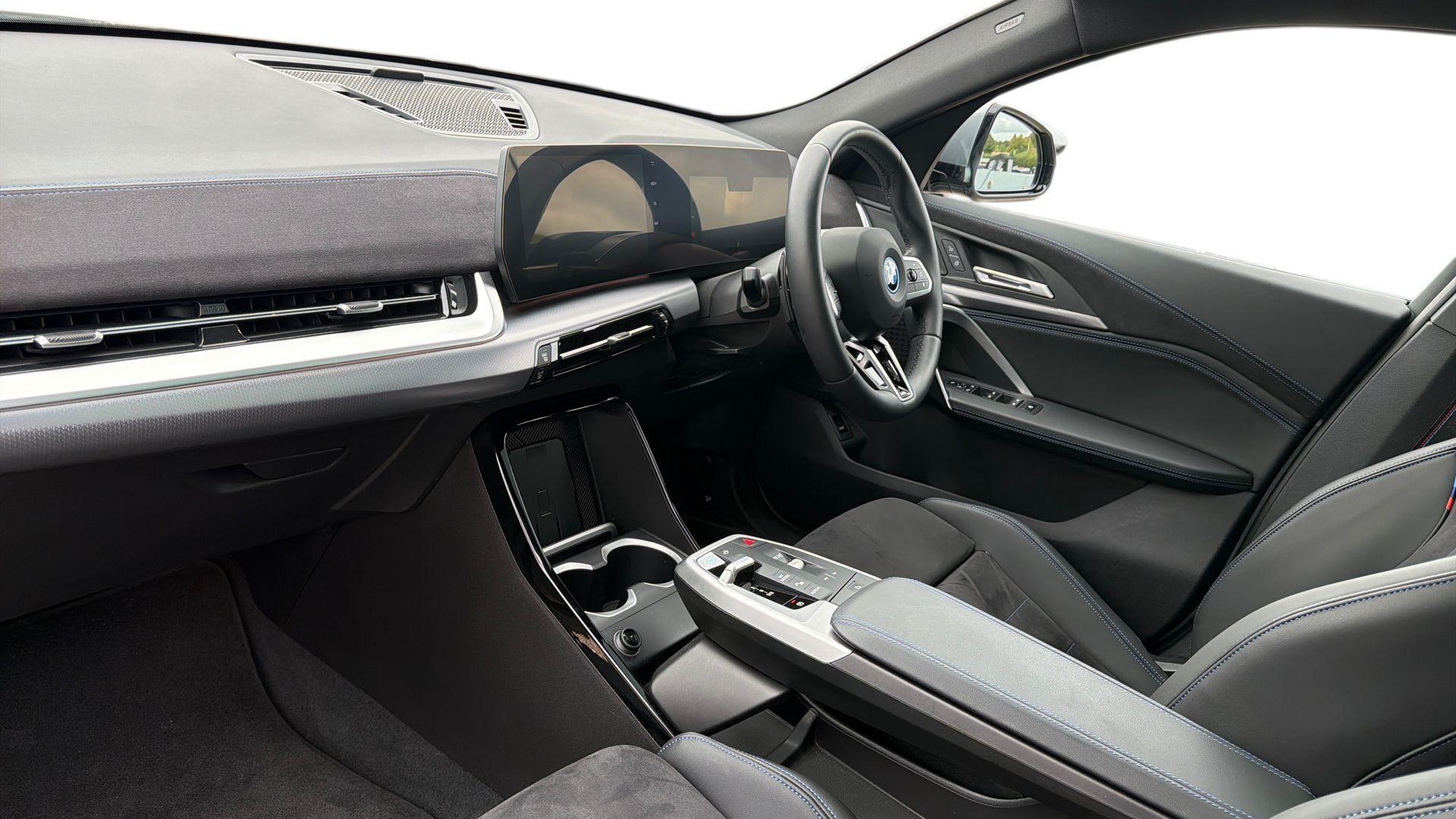 BMW Ix2 view 7