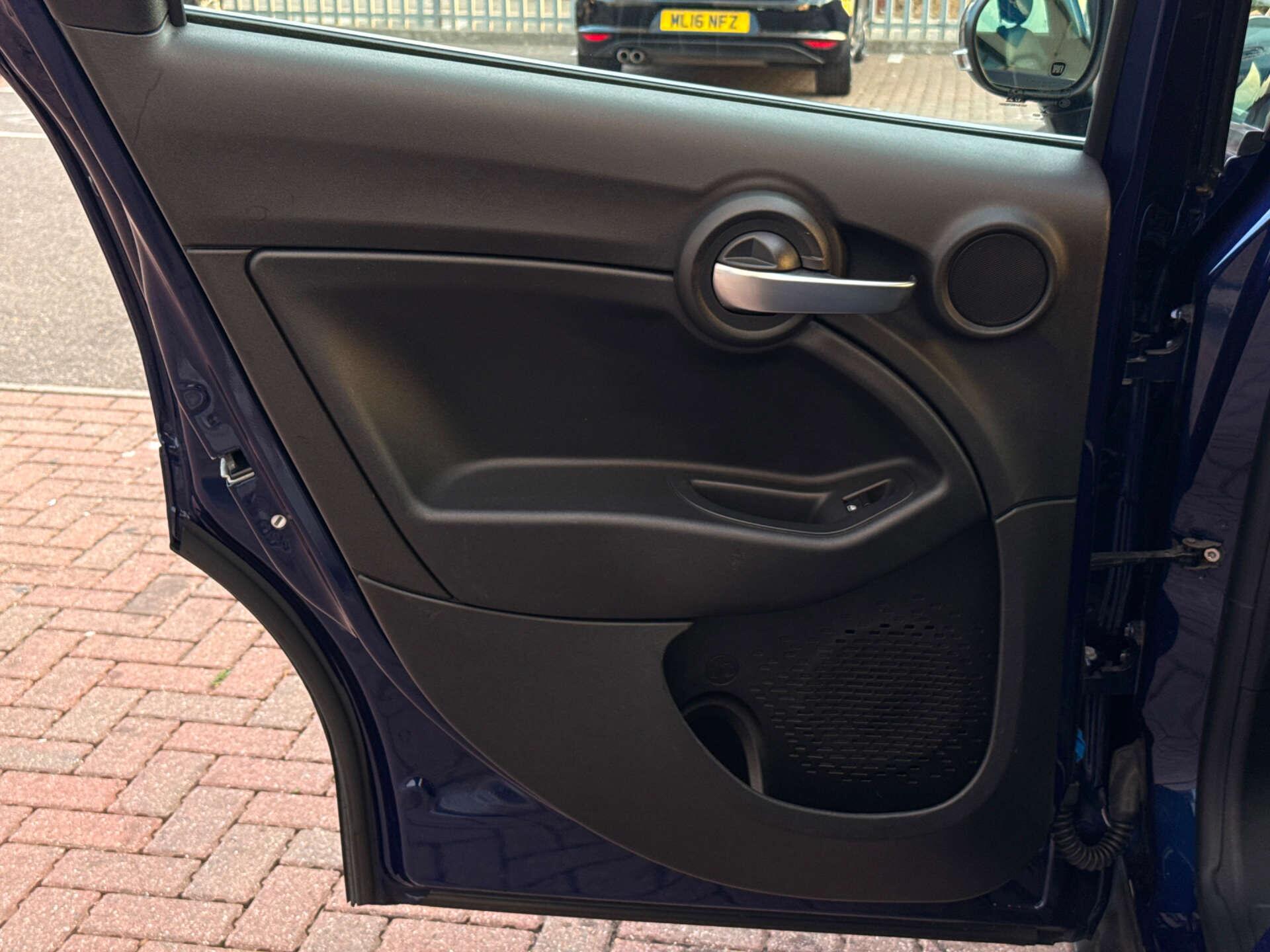 Fiat 500x view 36