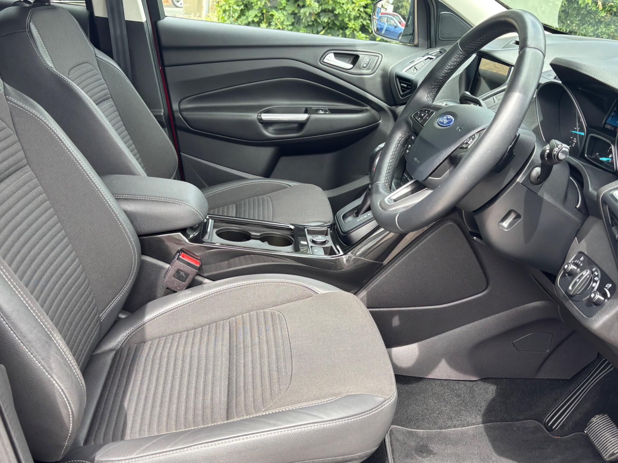 Ford Kuga view 13