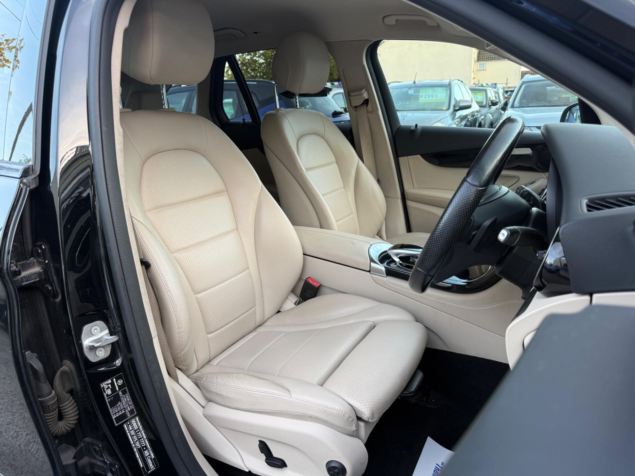 Mercedes-Benz GLC - Image 32
