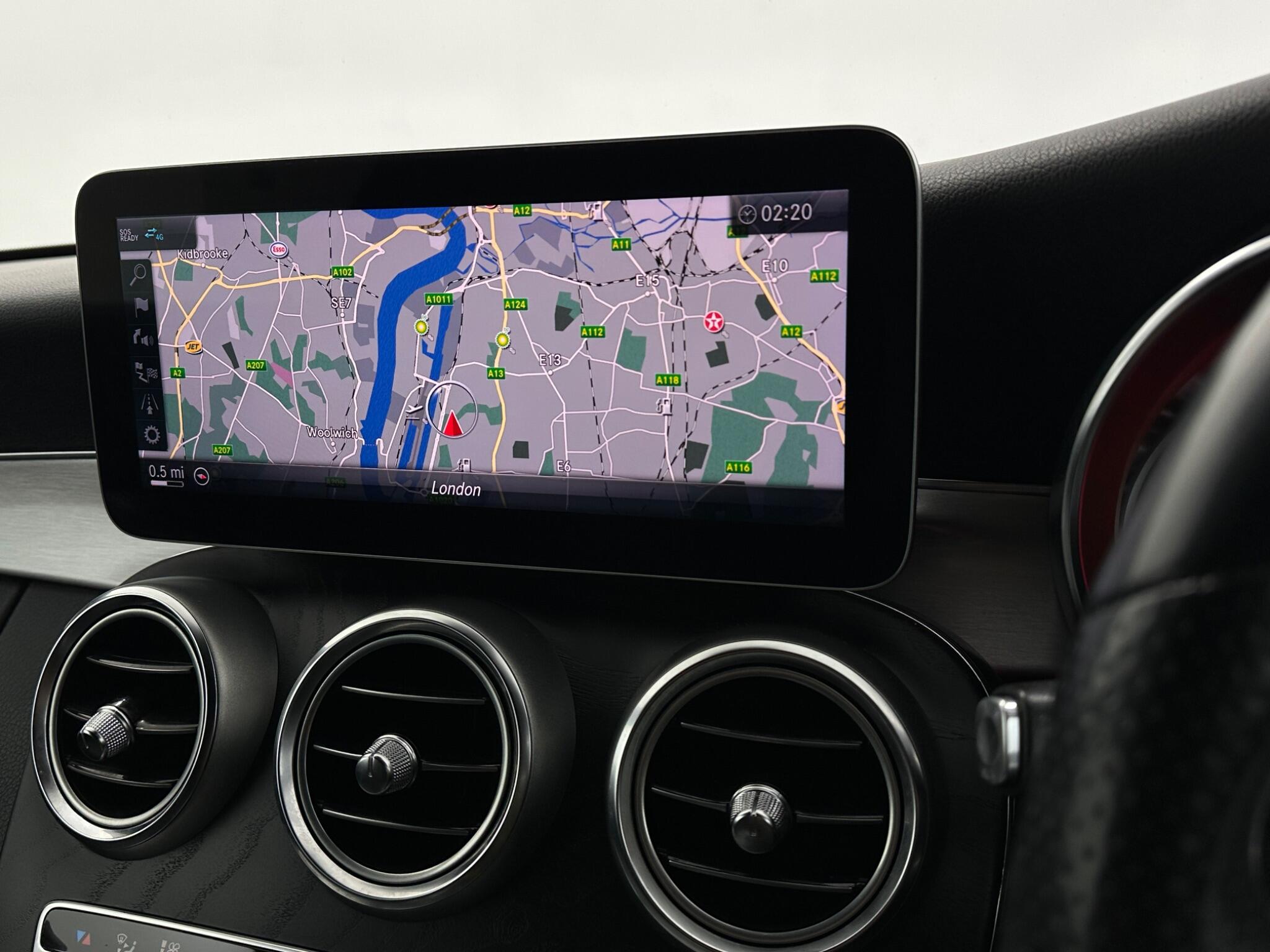 Mercedes-Benz C-Class view 24