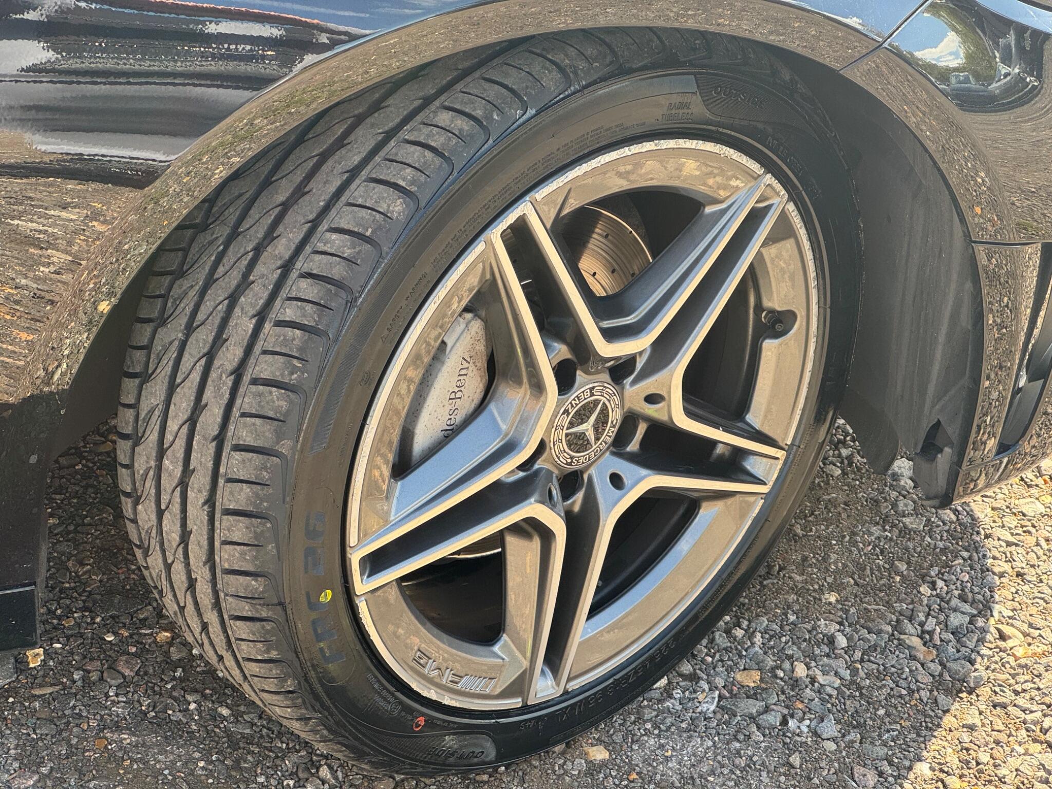 Mercedes-Benz C-Class view 38