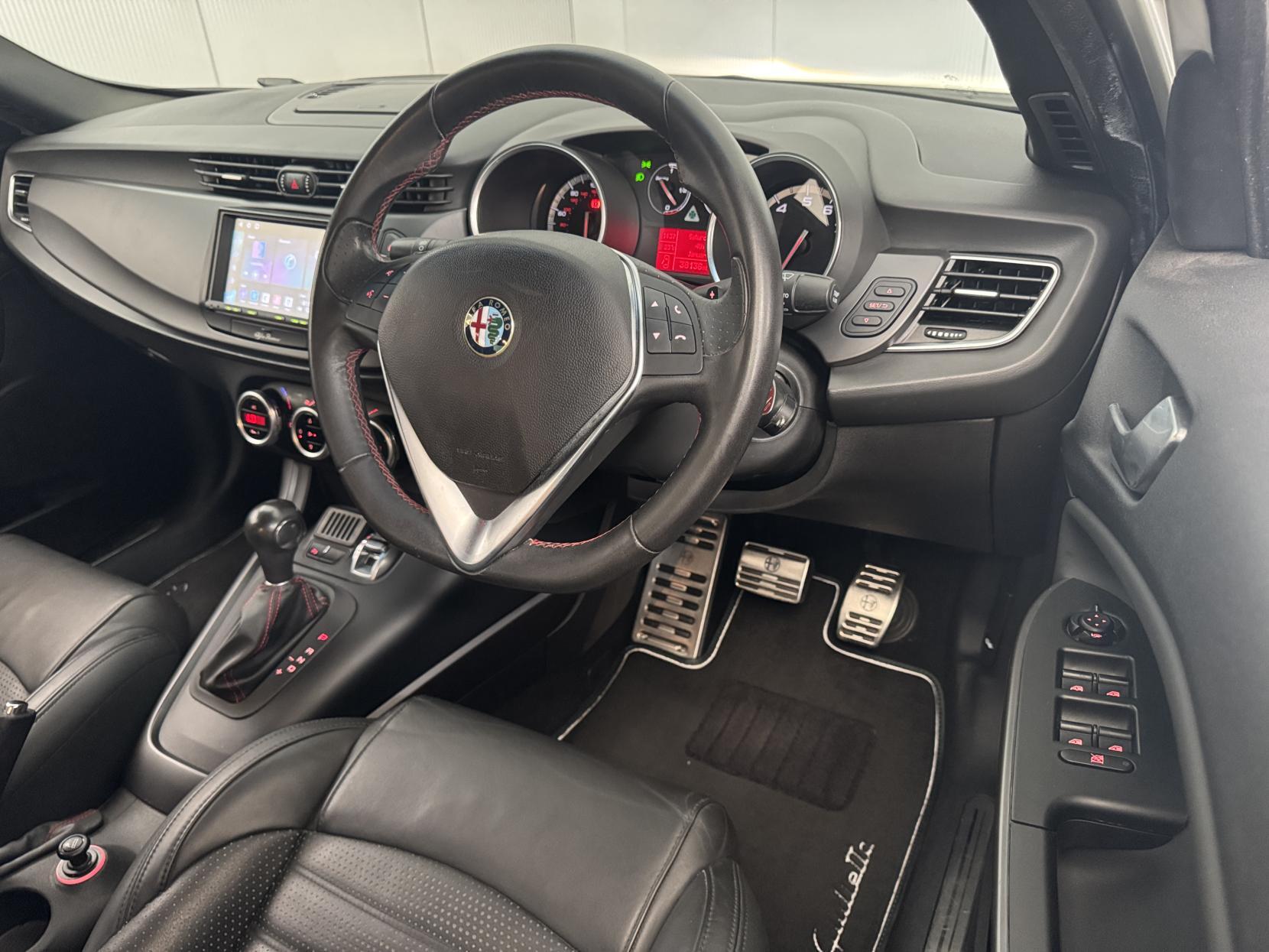 Alfa Romeo Giulietta view 52