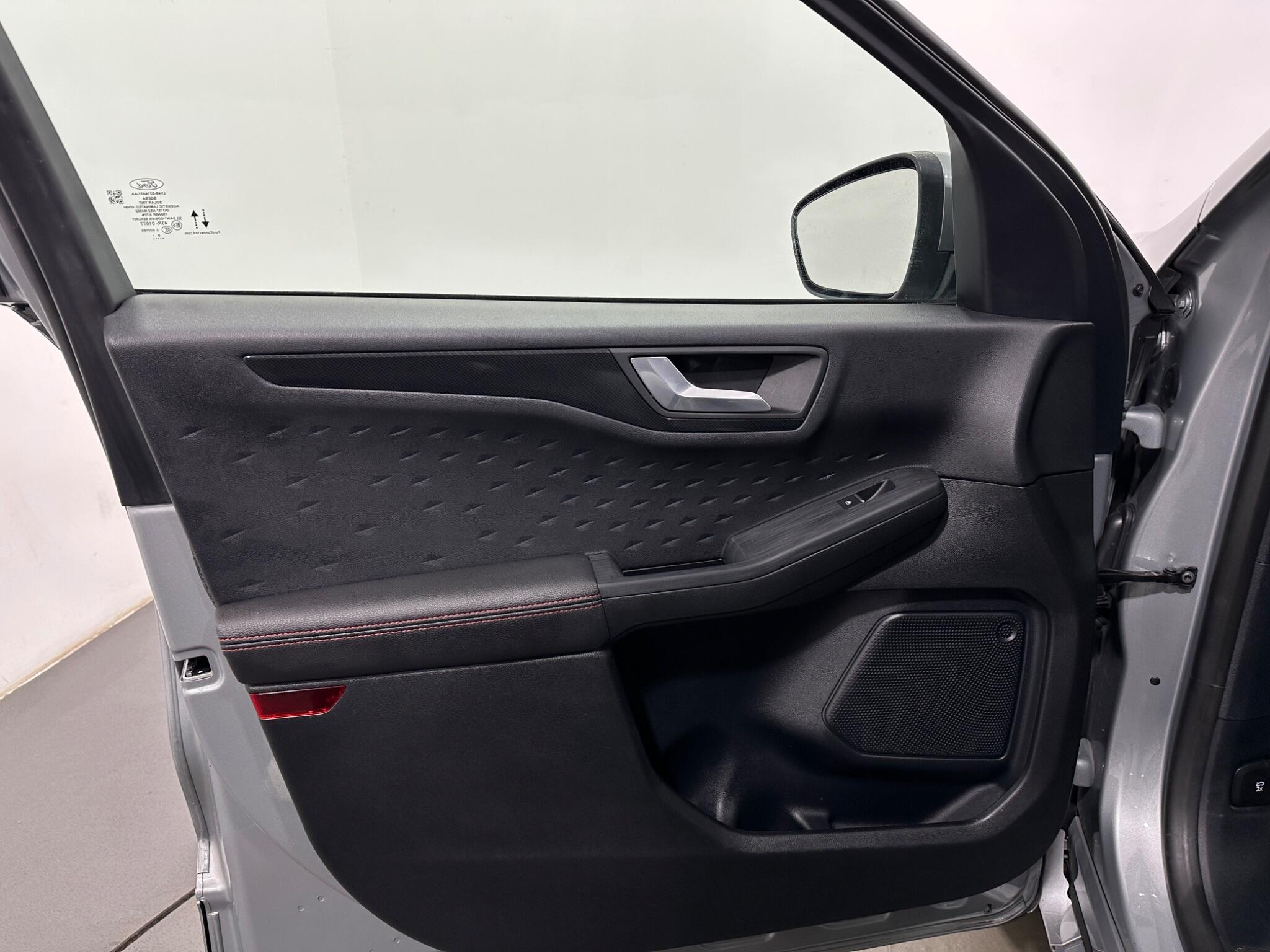 Ford Kuga view 36