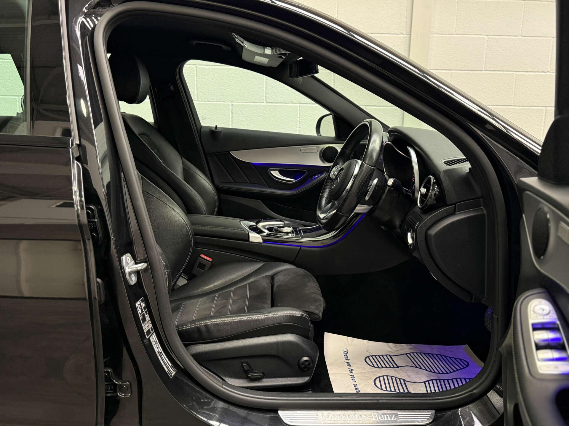 Mercedes-Benz C-Class view 15