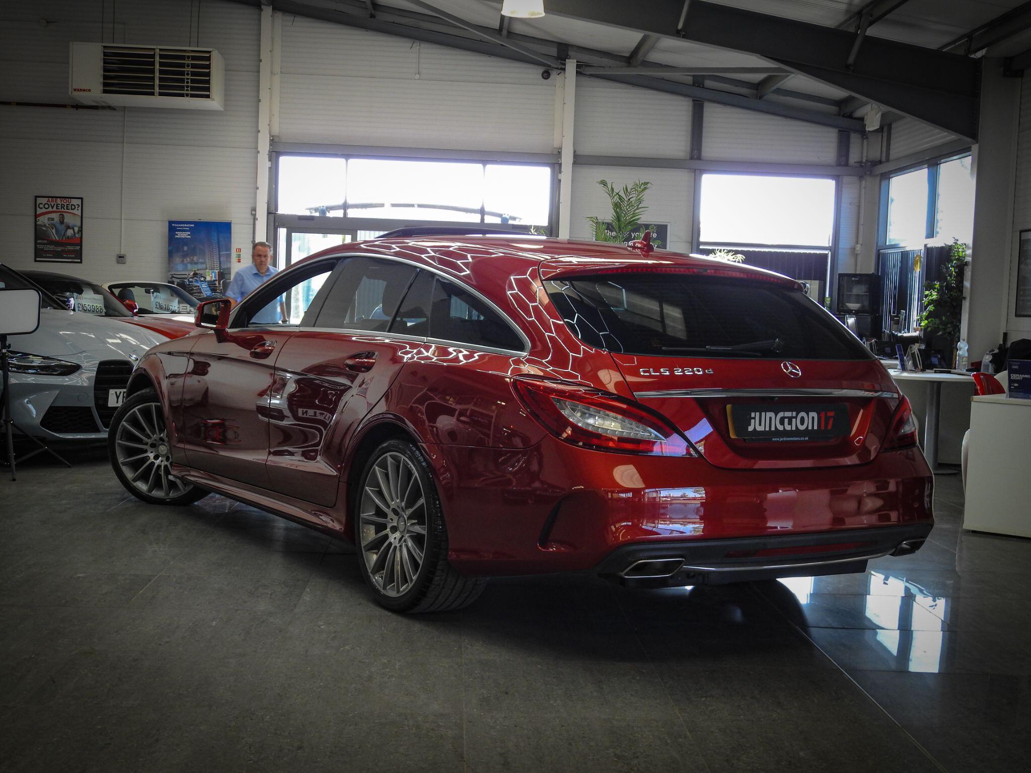 Mercedes-Benz CLS view 3