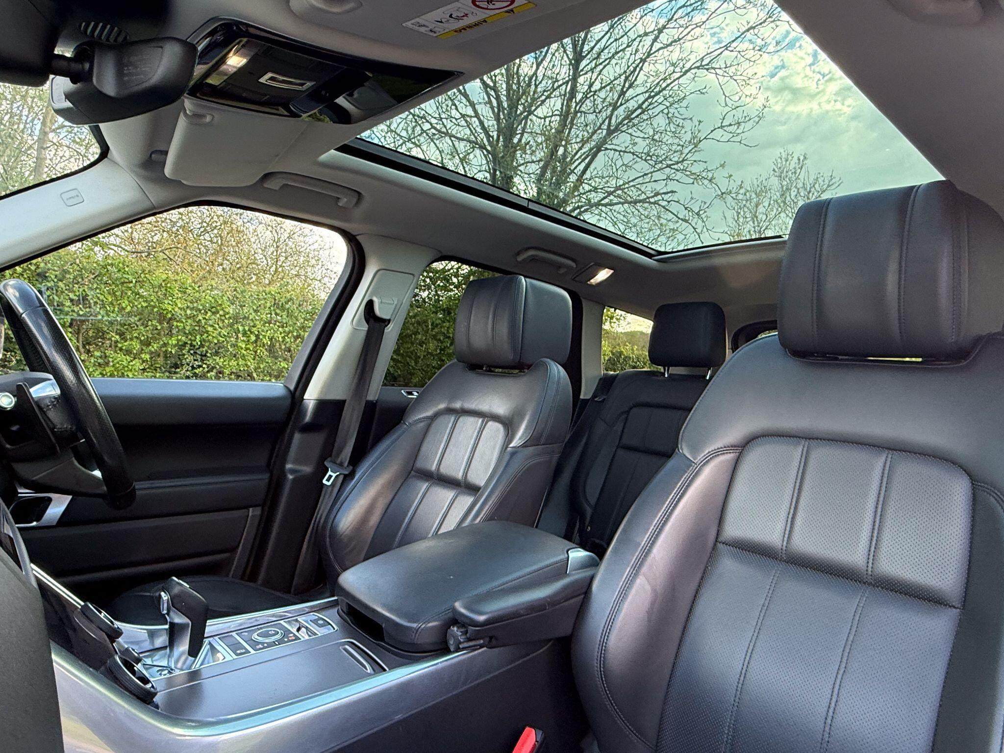 Land Rover Range Rover Sport view 13