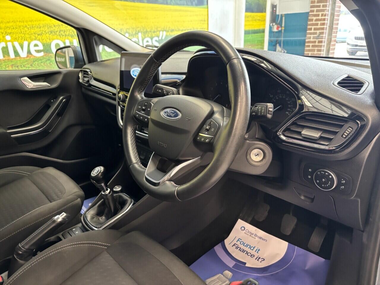 Ford Fiesta view 13