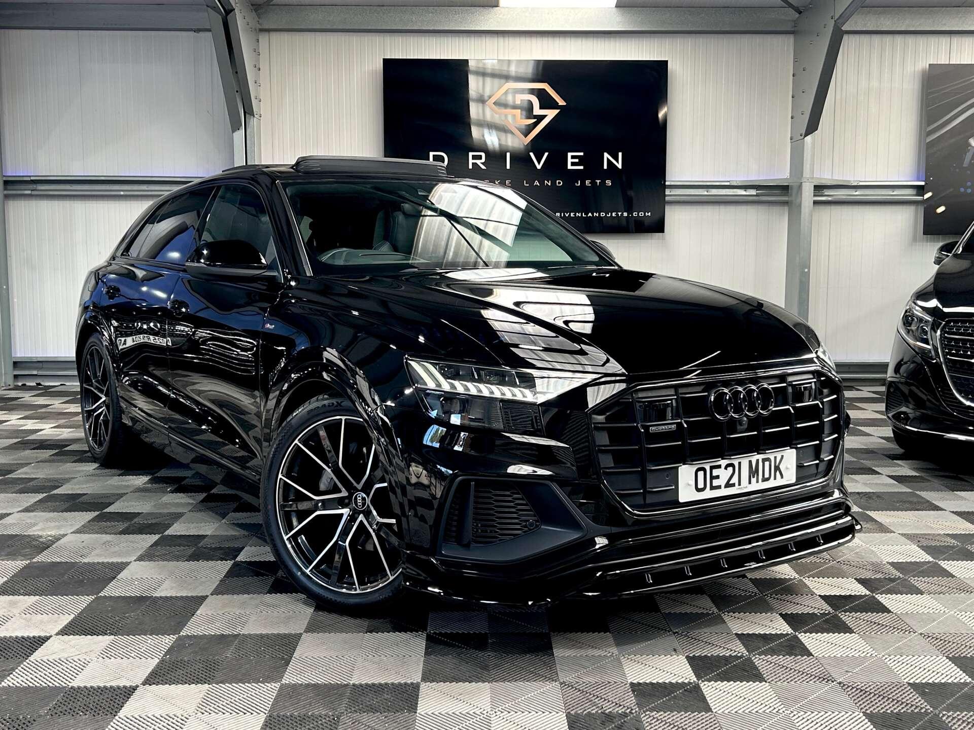 Audi Q8 main image