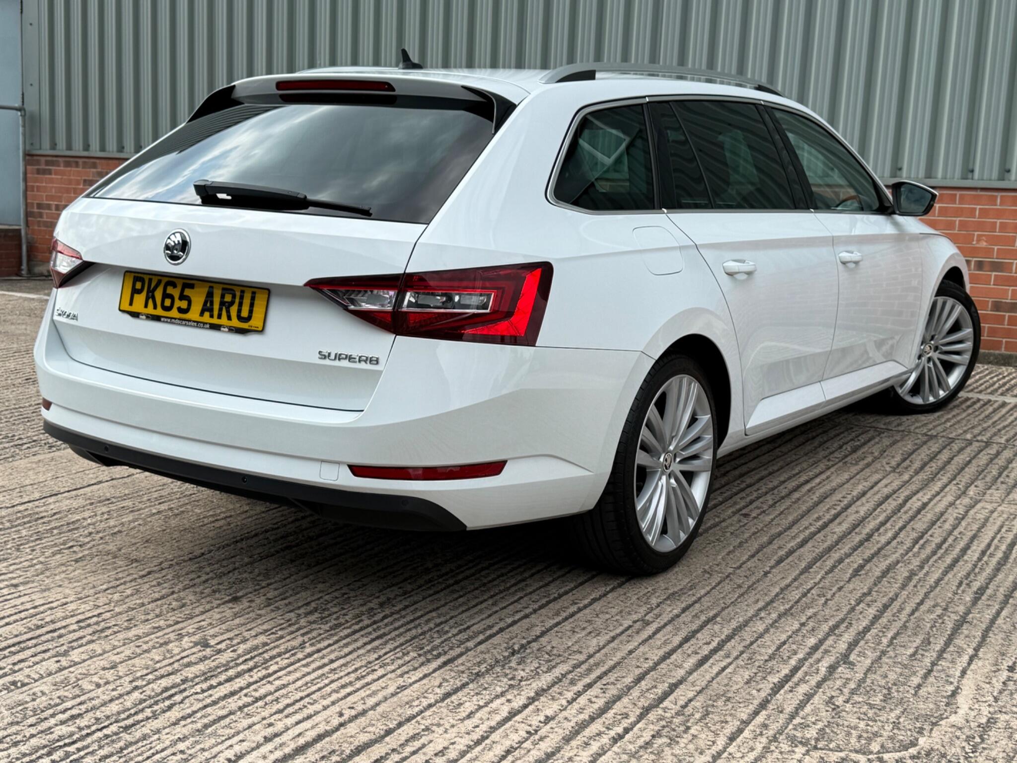 Skoda Superb view 22