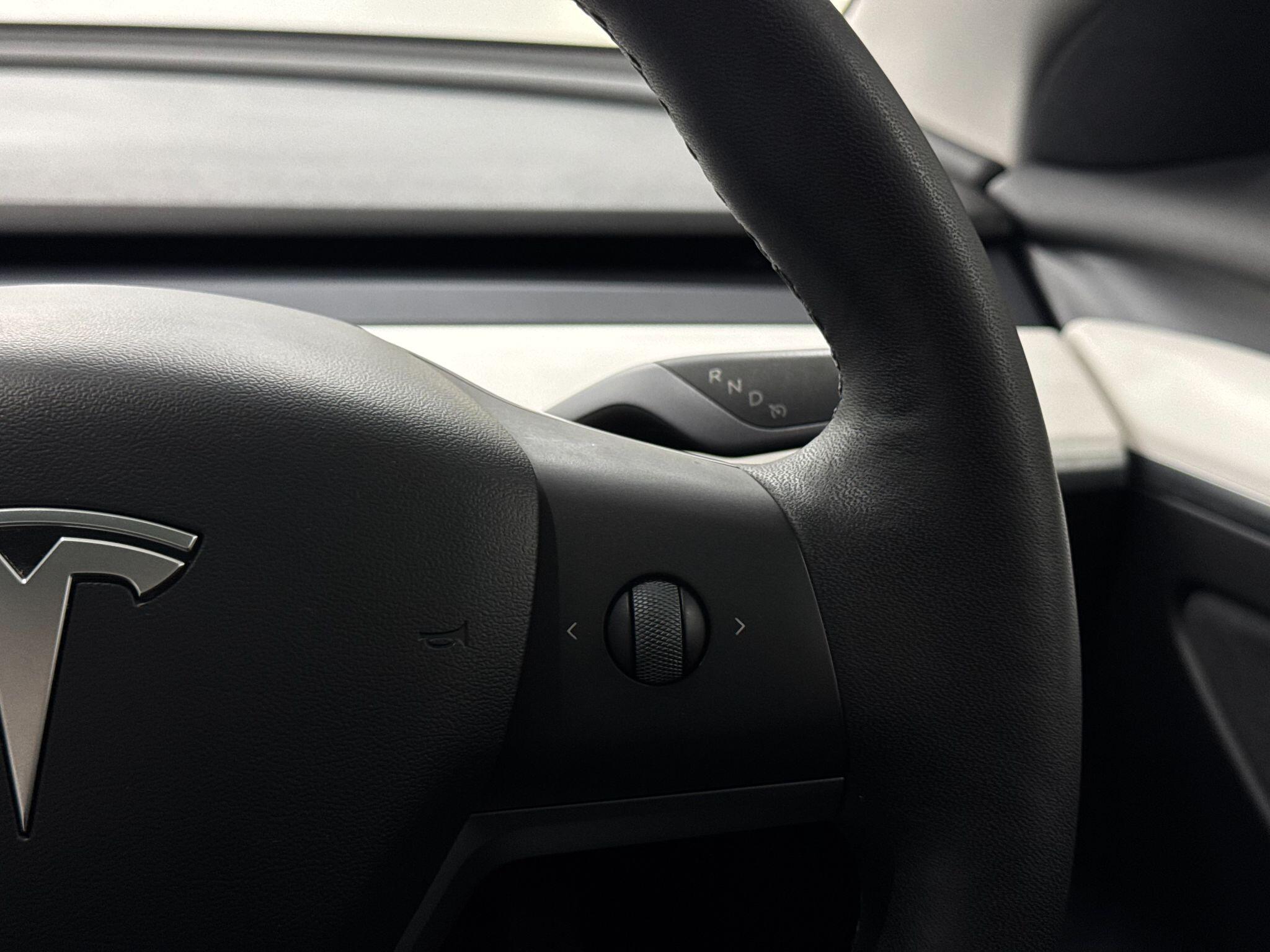 Tesla Model 3 view 44