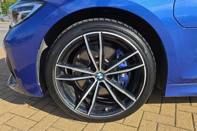 BMW 3 Series view 37