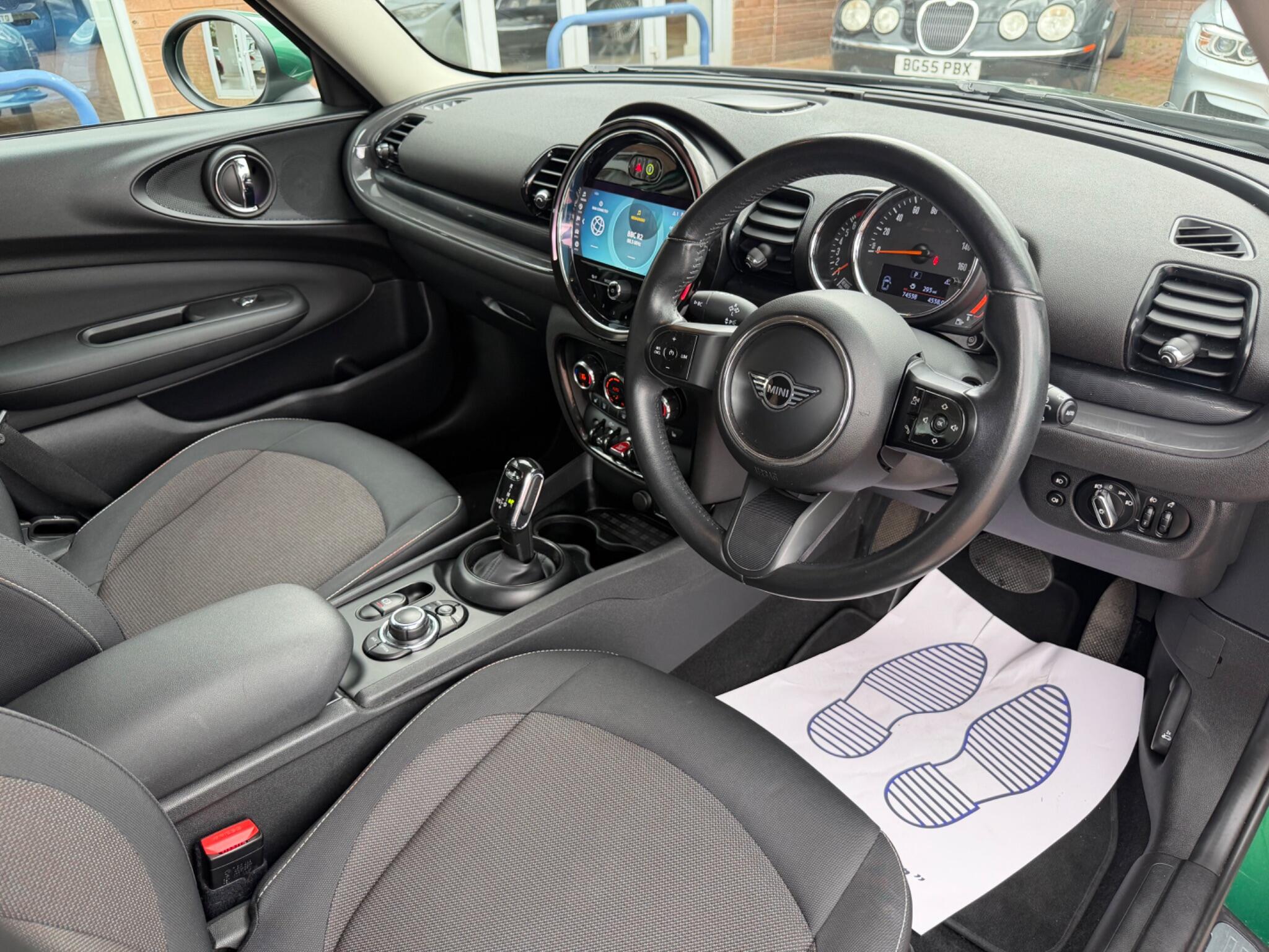 Mini Clubman view 67