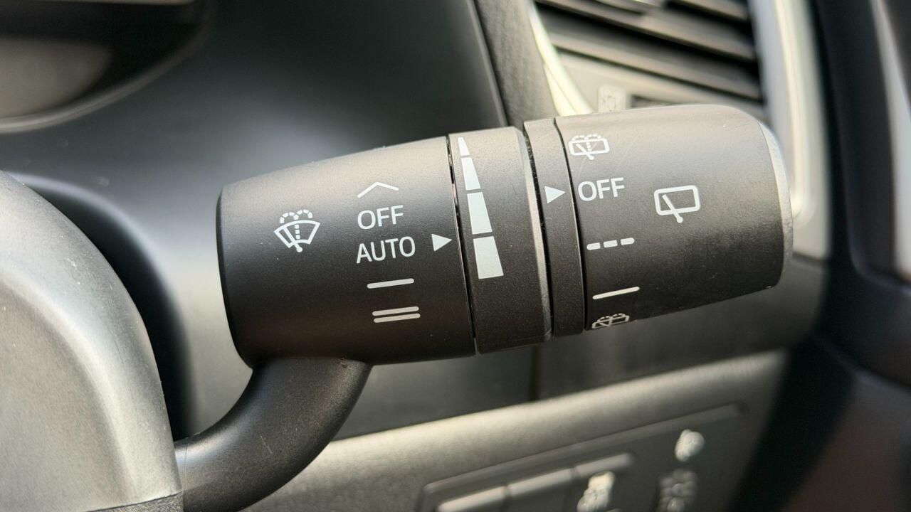 Mazda Mazda3 view 20