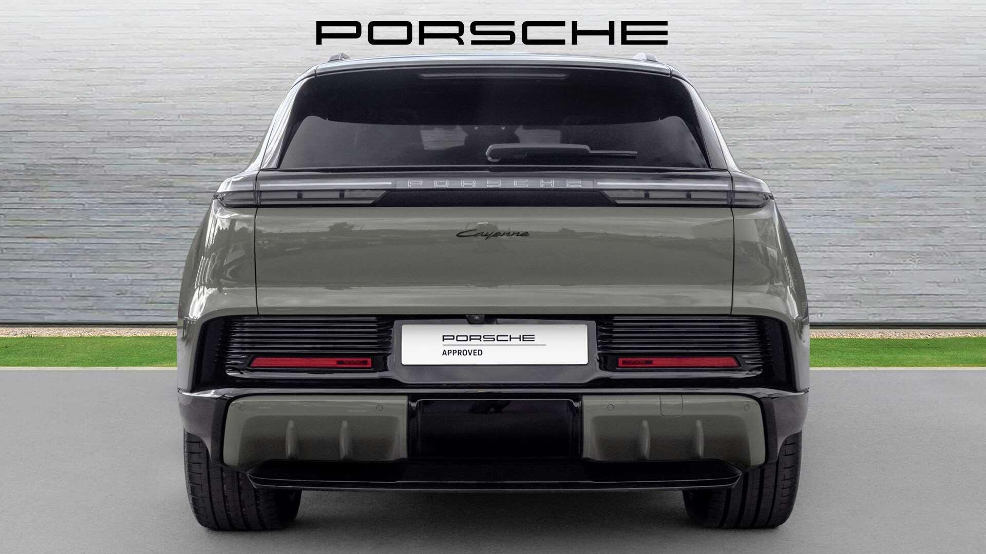 Porsche Cayenne view 4
