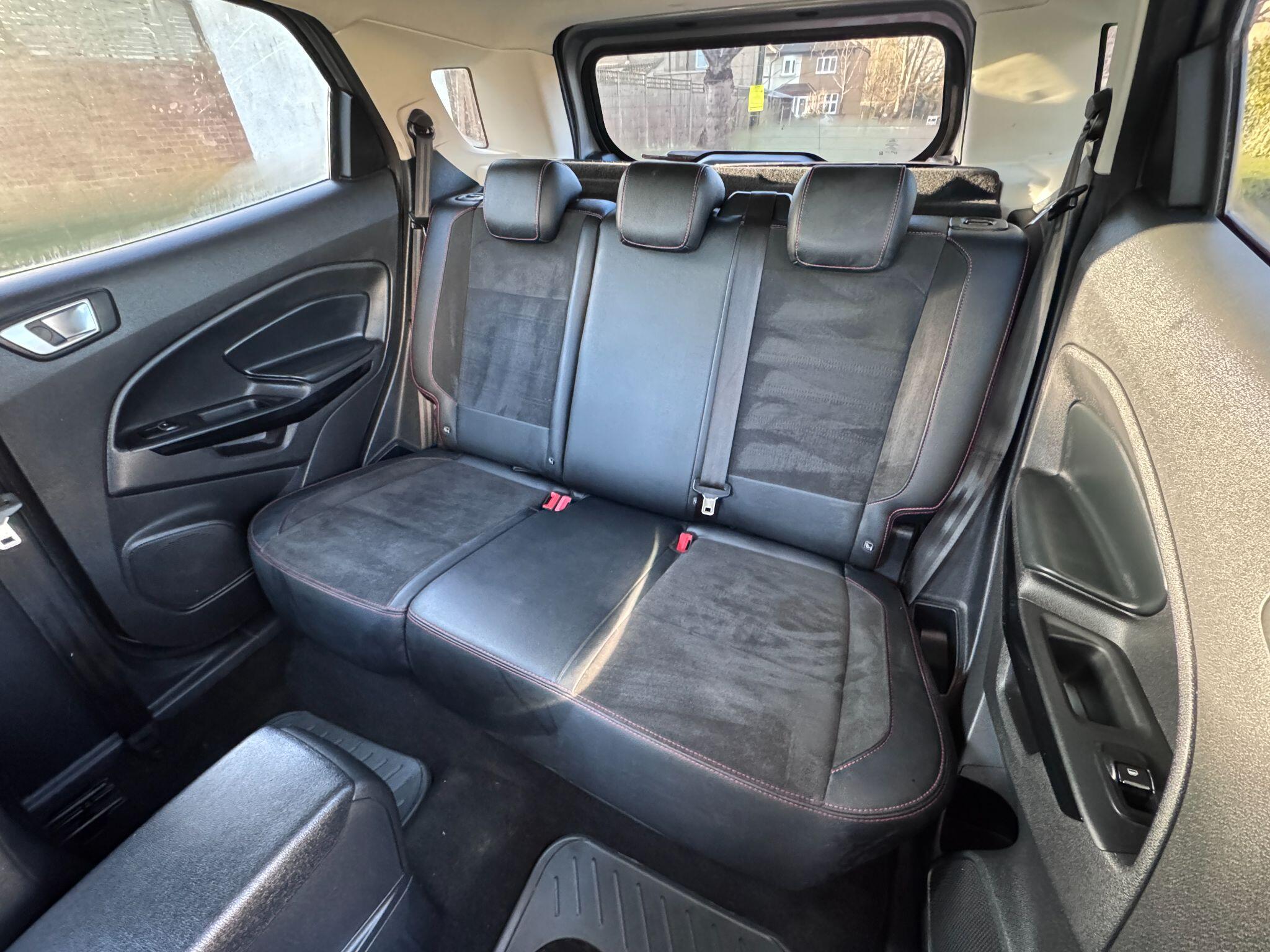 2022 Ford EcoSport 1.0T EcoBoost ST-Line Euro 6 (s/s) 5dr • 7,000 miles image 25