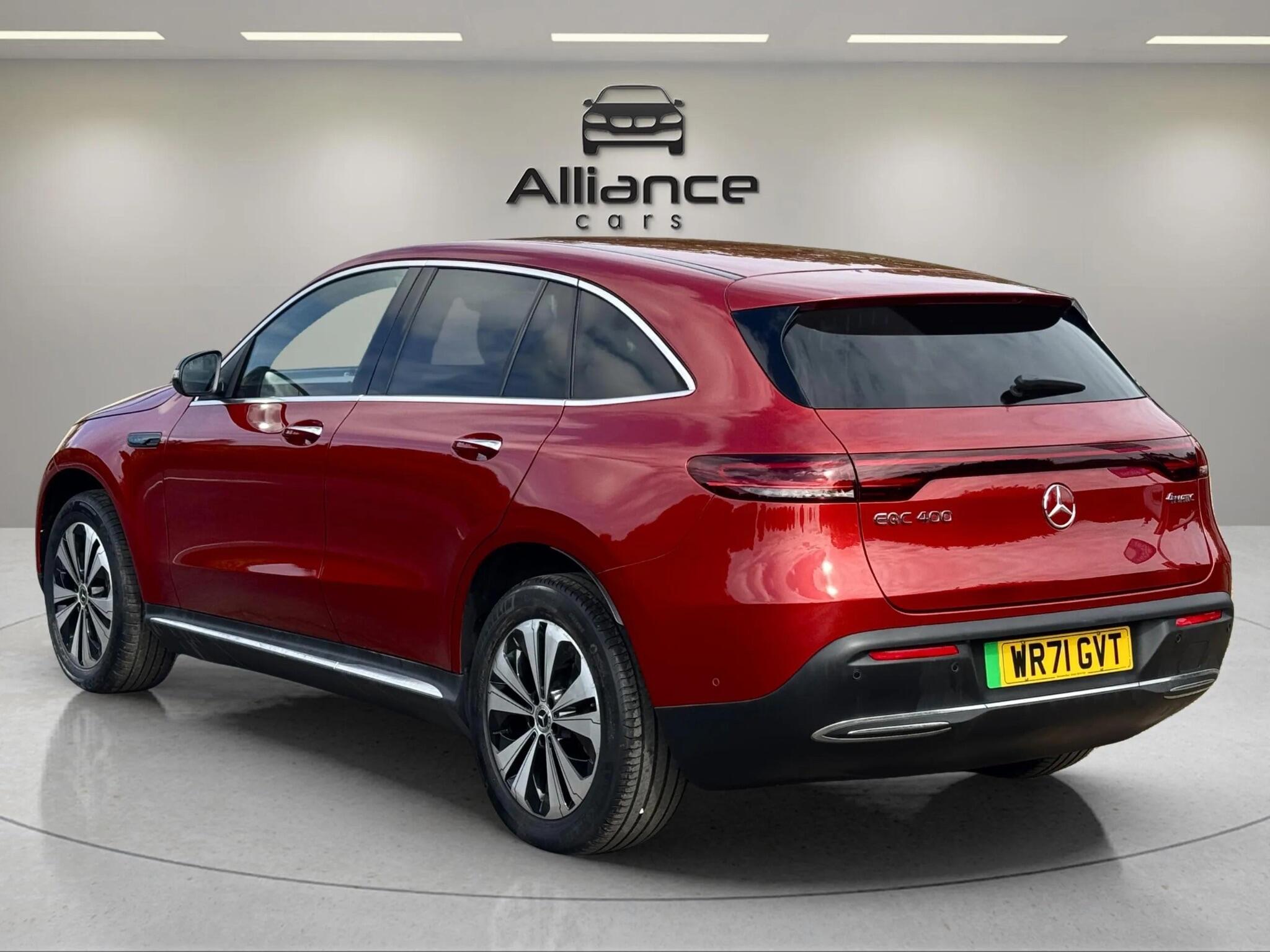 Mercedes-Benz EQC view 21