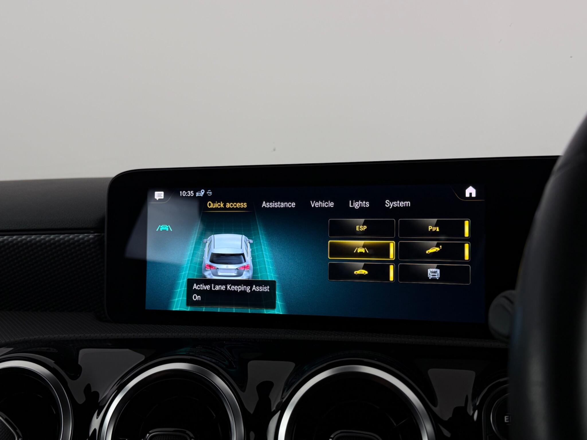 Mercedes-Benz A-Class view 26