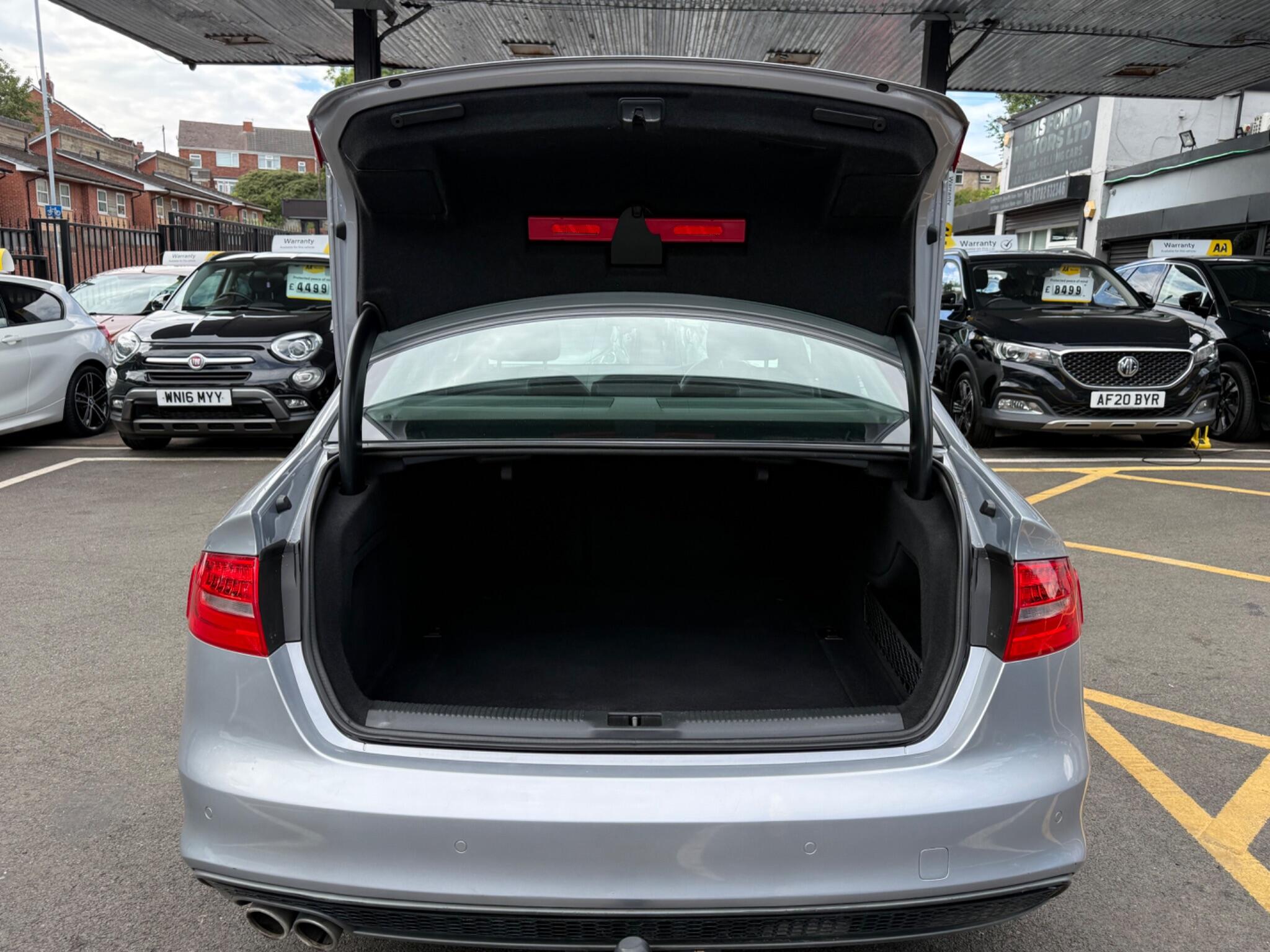 Audi A4 view 39