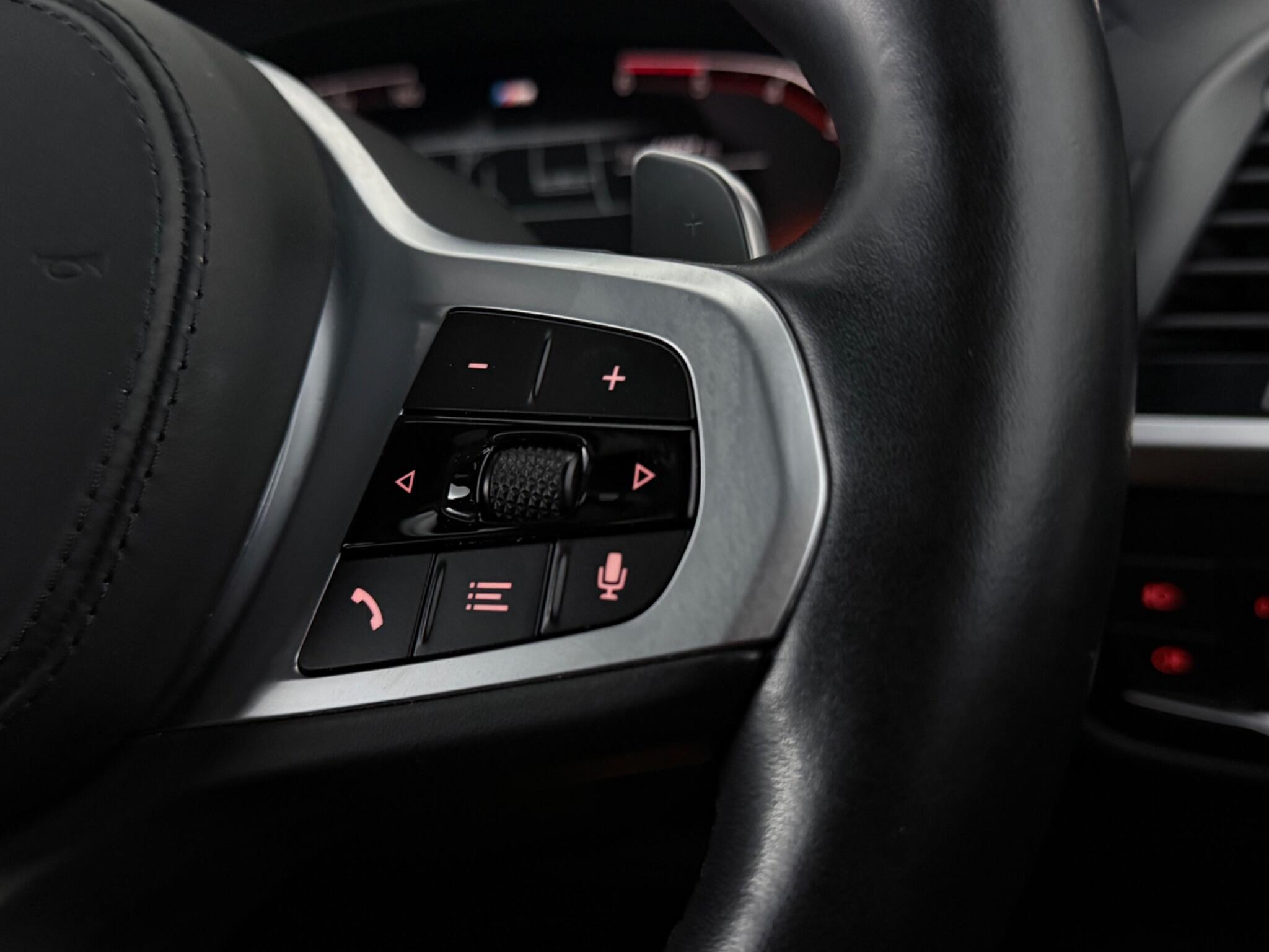 BMW X3 view 16